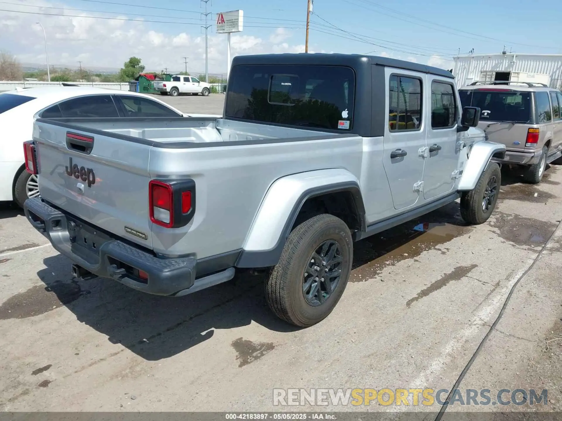 4 fotografías del automóvil dañado 1C6JJTAG3PL517372 JEEP GLADIATOR 2023