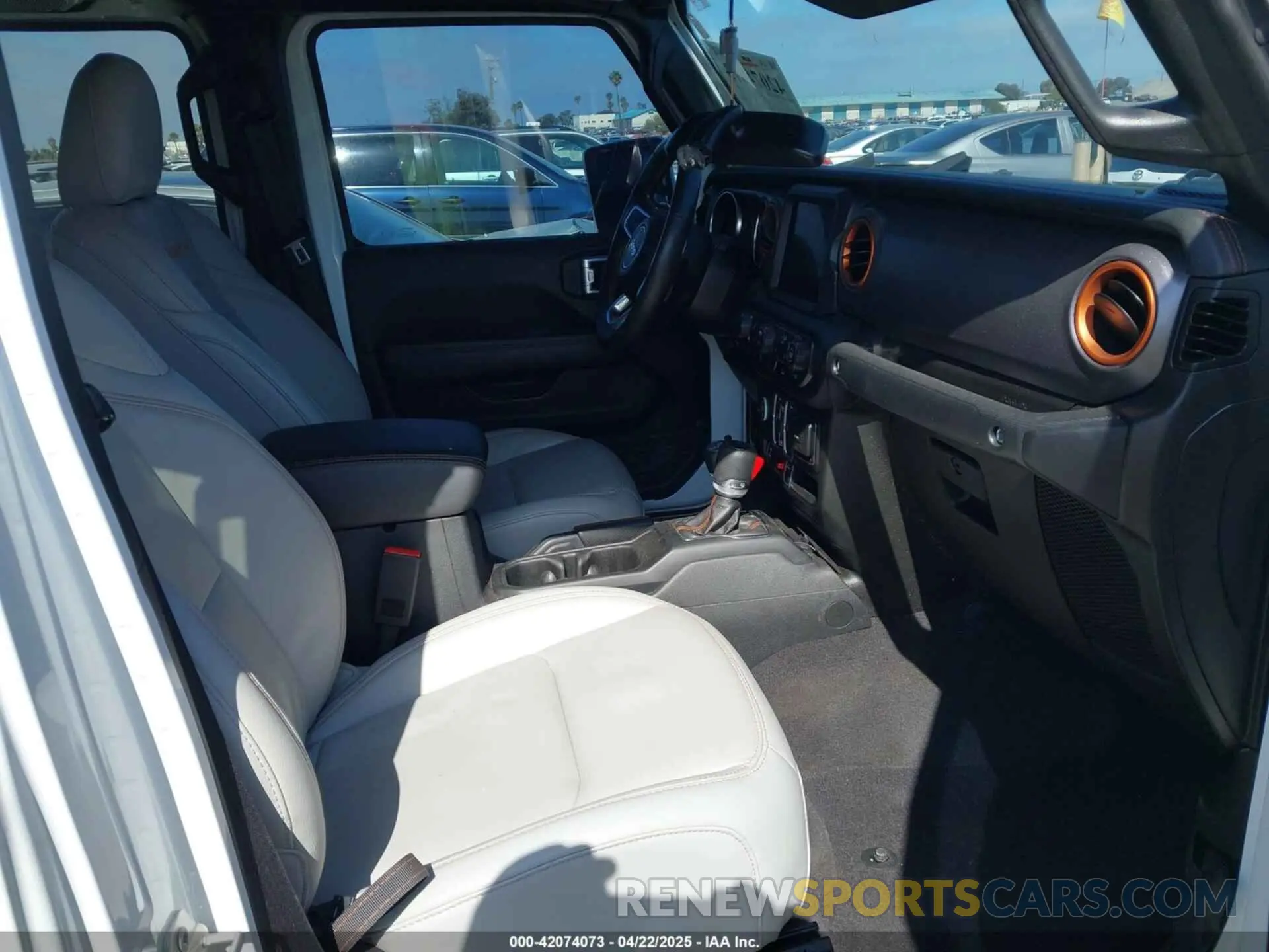 5 fotografías del automóvil dañado 1C6JJTEG7PL536582 JEEP GLADIATOR 2023
