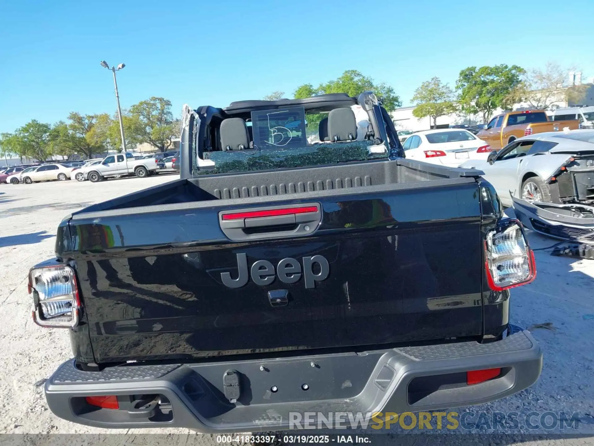 17 fotografías del automóvil dañado 1C6HJTAG6RL111586 JEEP GLADIATOR 2024