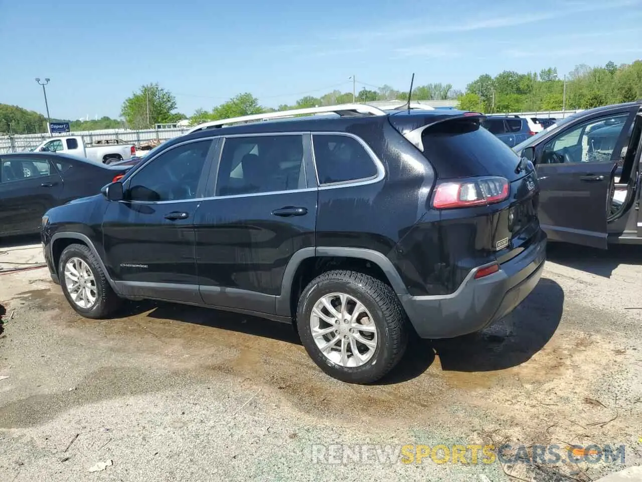 2 fotografías del automóvil dañado 1C4PJLCB1KD265029 JEEP GRAND CHER 2019
