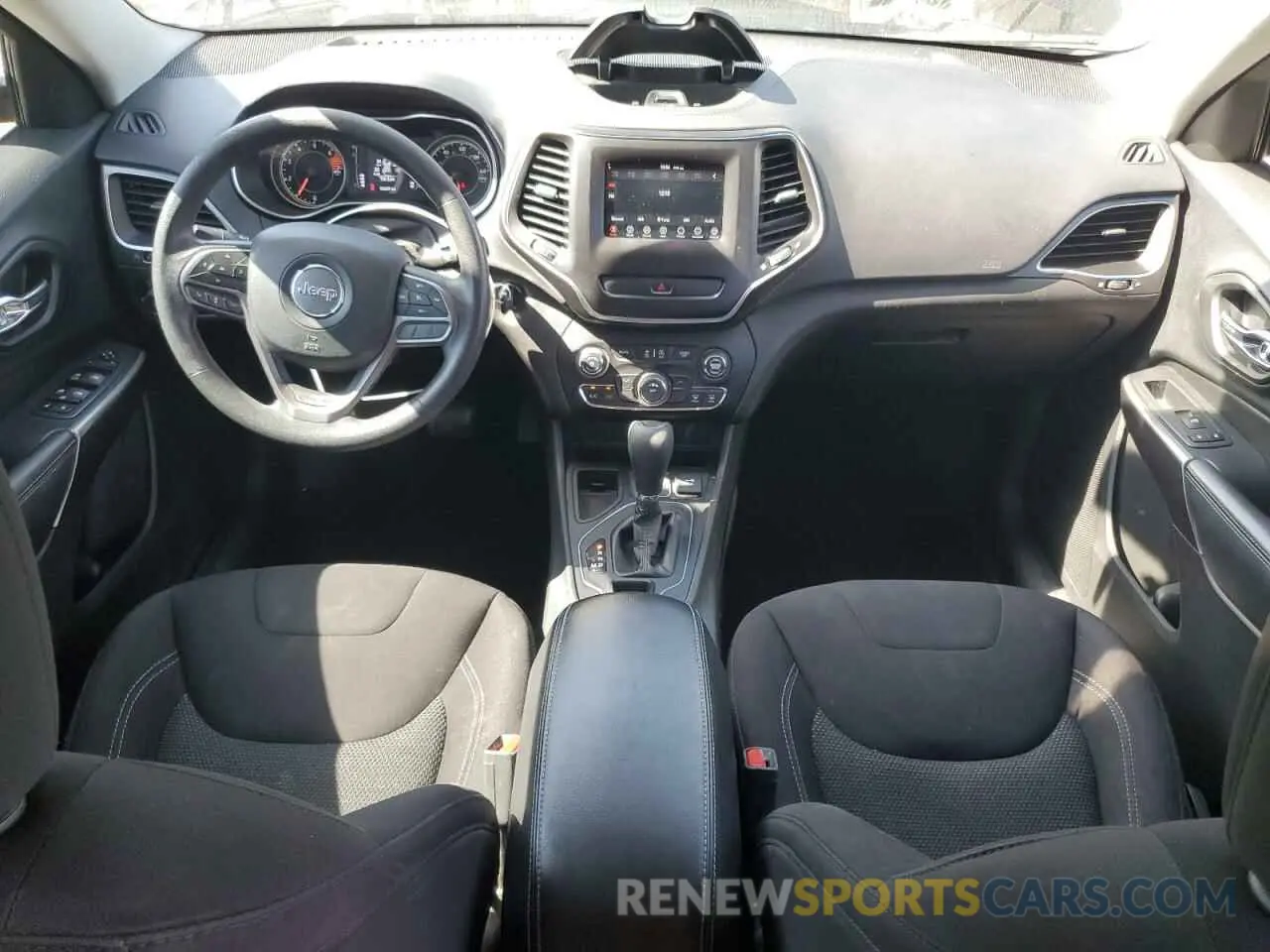 8 fotografías del automóvil dañado 1C4PJLCB1KD265029 JEEP GRAND CHER 2019