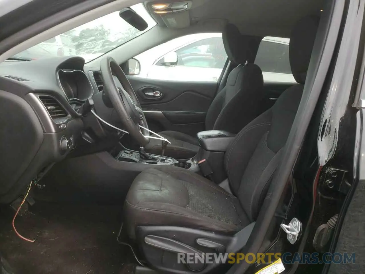 7 fotografías del automóvil dañado 1C4PJLCB2KD265461 JEEP GRAND CHER 2019