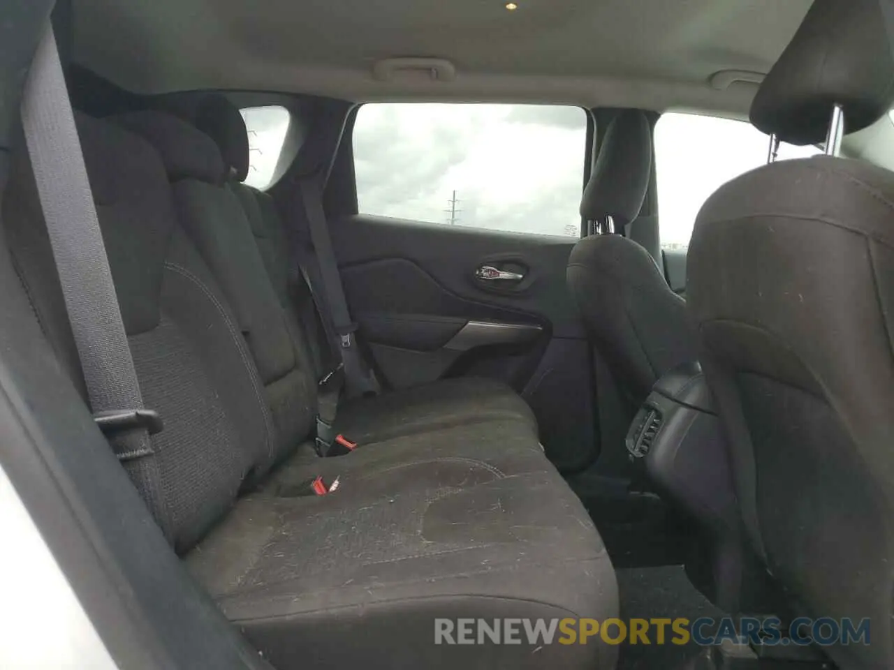 11 fotografías del automóvil dañado 1C4PJLCB2KD486199 JEEP GRAND CHER 2019