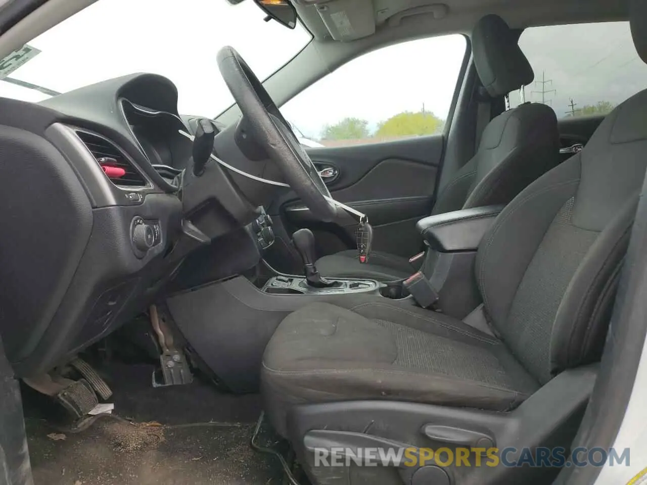 7 fotografías del automóvil dañado 1C4PJLCB2KD486199 JEEP GRAND CHER 2019