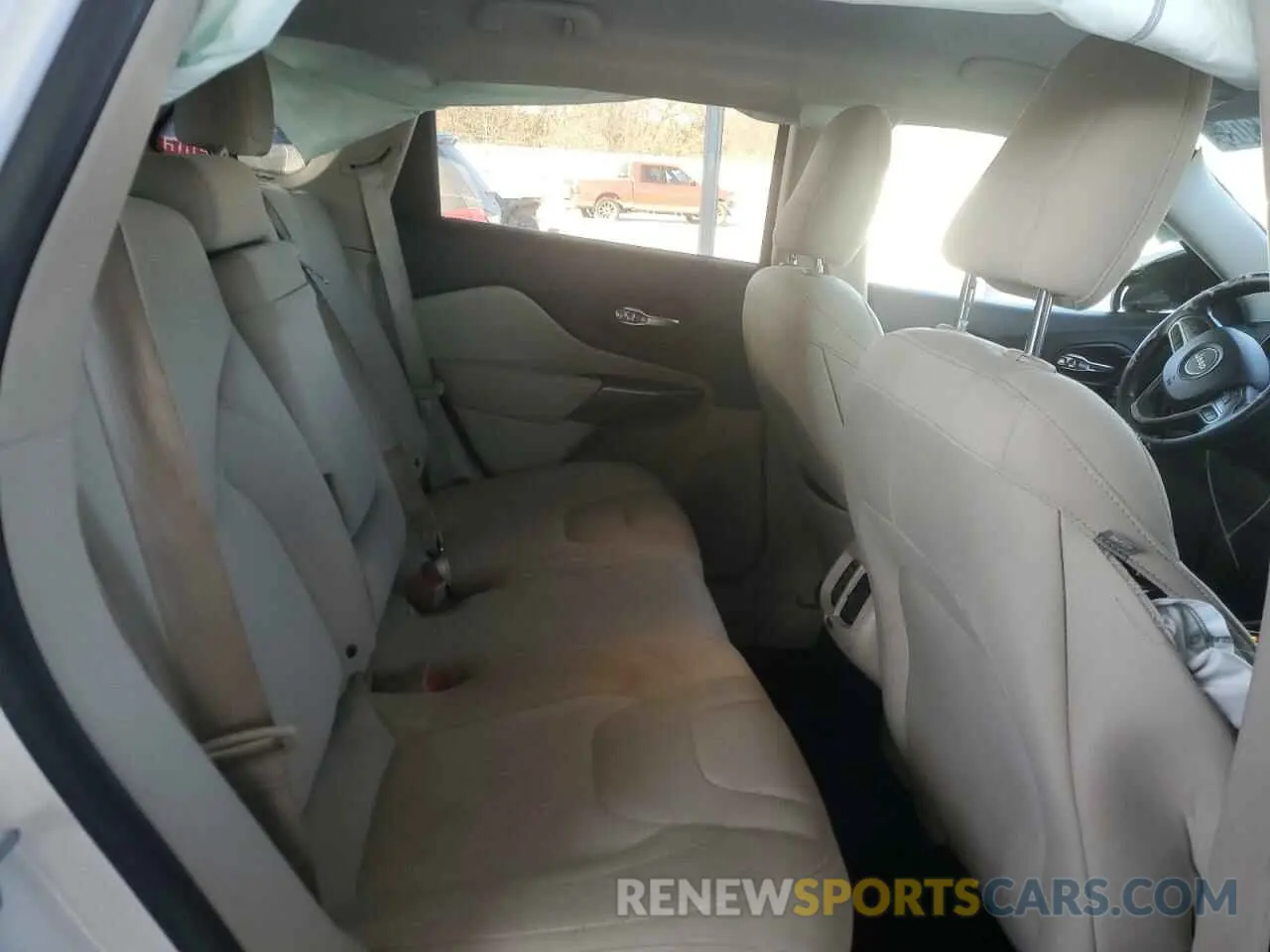 11 fotografías del automóvil dañado 1C4PJLCB3KD265923 JEEP GRAND CHER 2019