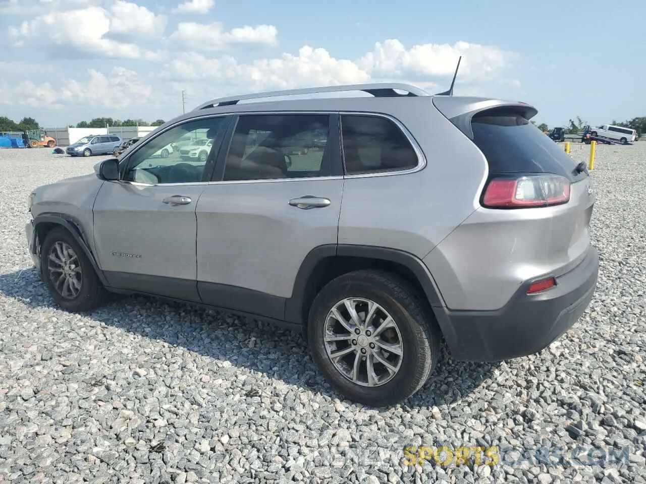 2 fotografías del automóvil dañado 1C4PJLCB5KD246810 JEEP GRAND CHER 2019