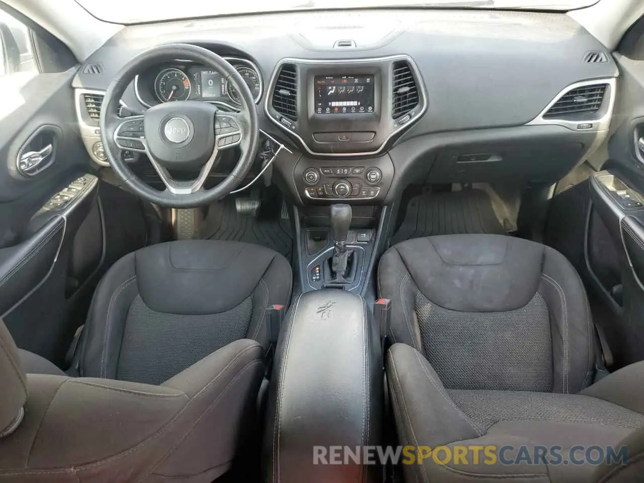 8 fotografías del automóvil dañado 1C4PJLCB5KD246810 JEEP GRAND CHER 2019