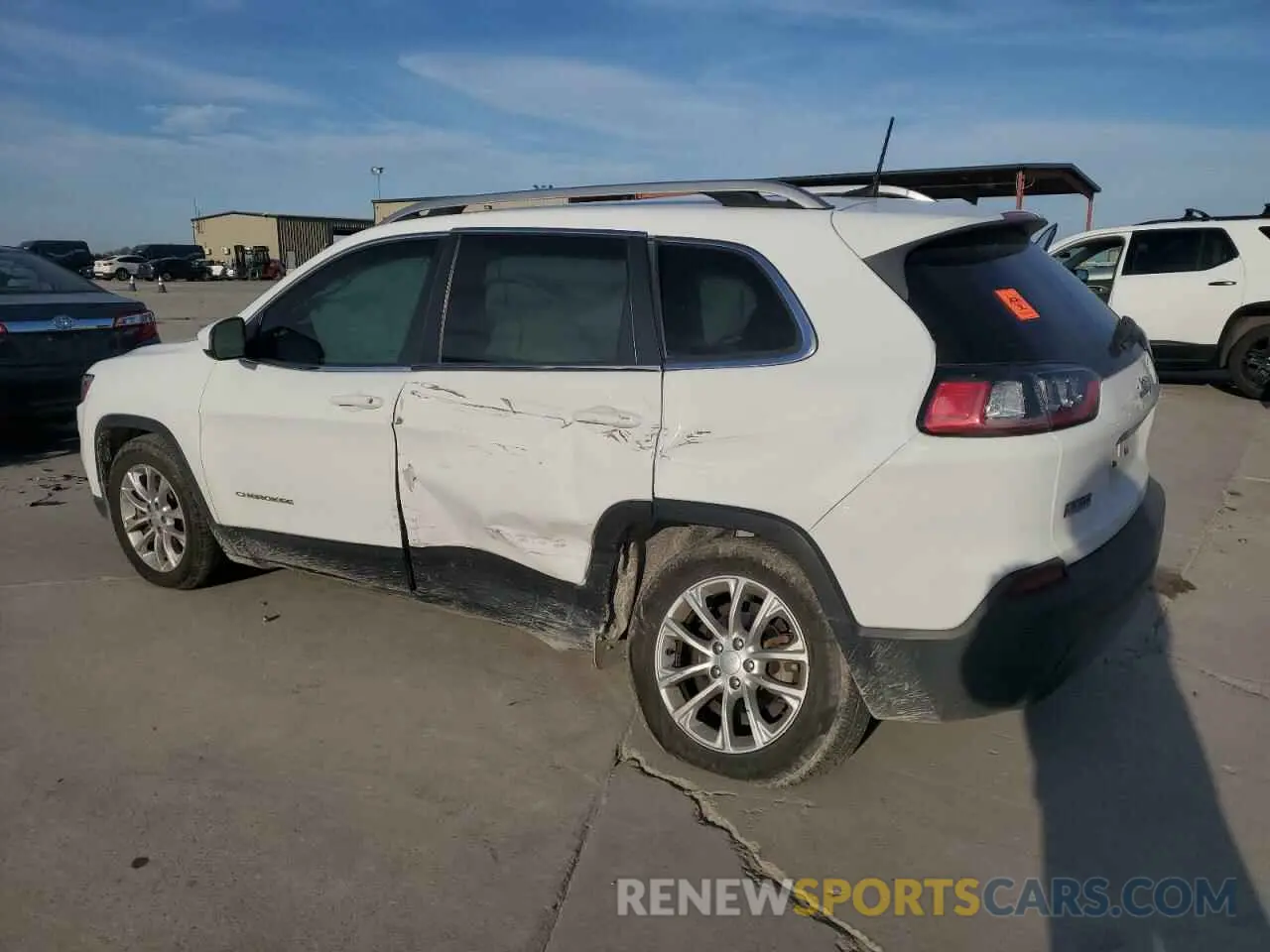 2 fotografías del automóvil dañado 1C4PJLCB6KD203187 JEEP GRAND CHER 2019