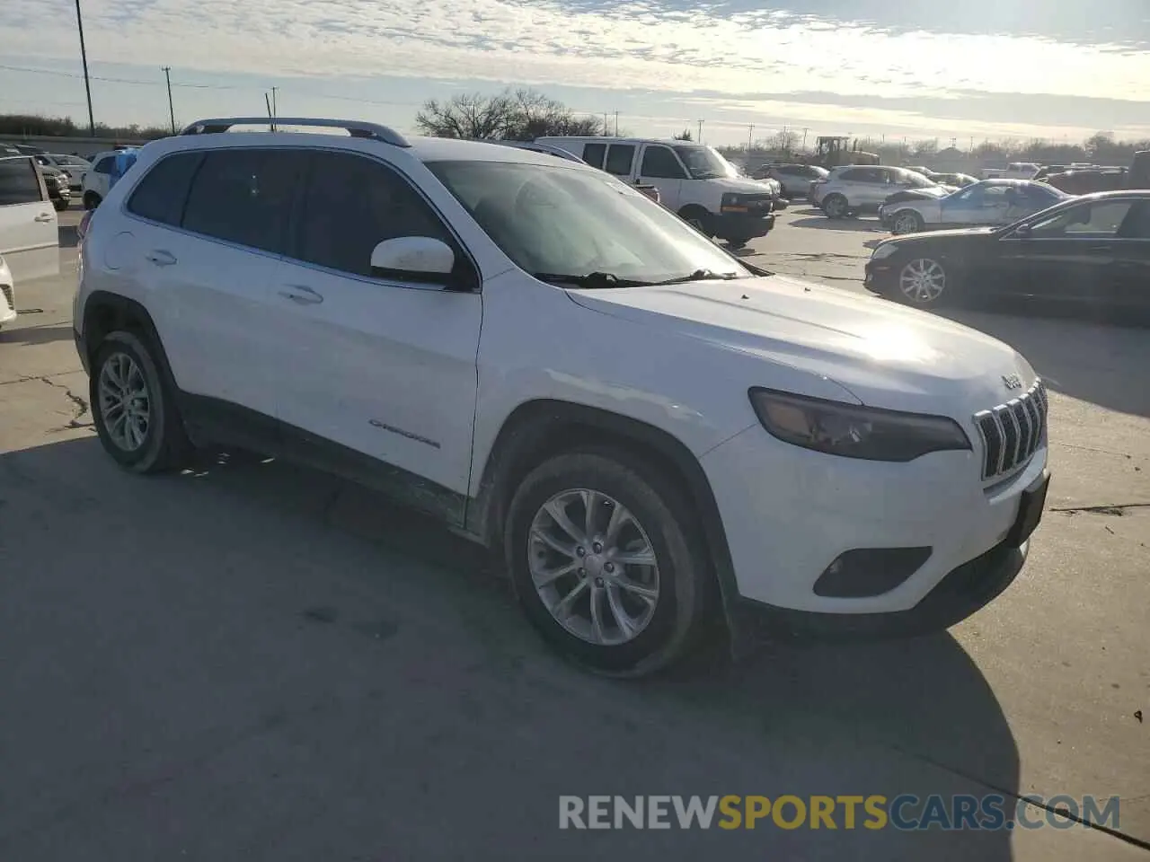 4 fotografías del automóvil dañado 1C4PJLCB6KD203187 JEEP GRAND CHER 2019
