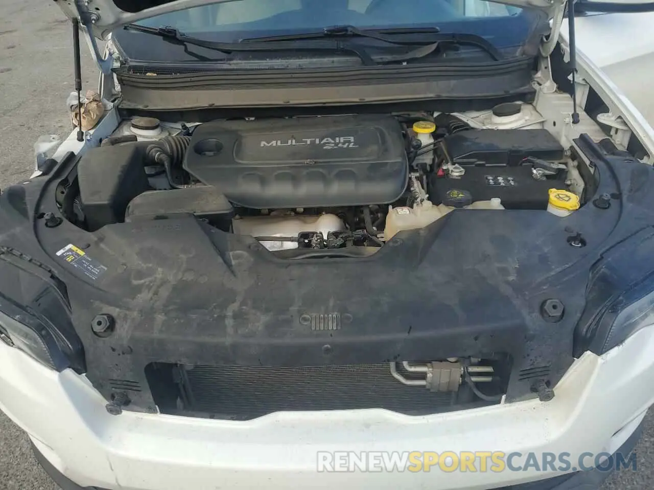 12 fotografías del automóvil dañado 1C4PJLCB6KD204677 JEEP GRAND CHER 2019