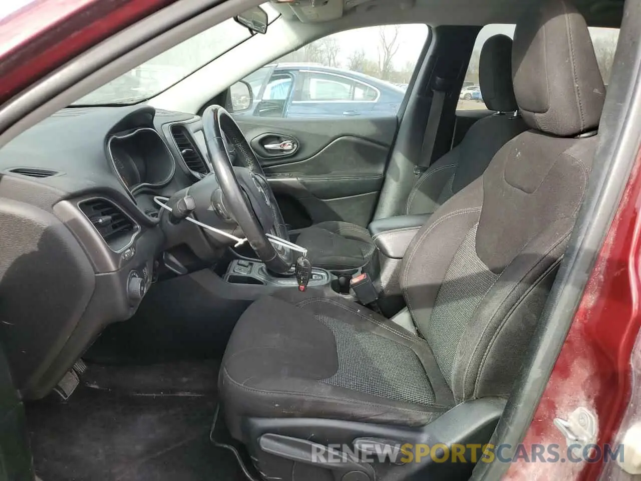 7 fotografías del automóvil dañado 1C4PJLCB6KD264670 JEEP GRAND CHER 2019