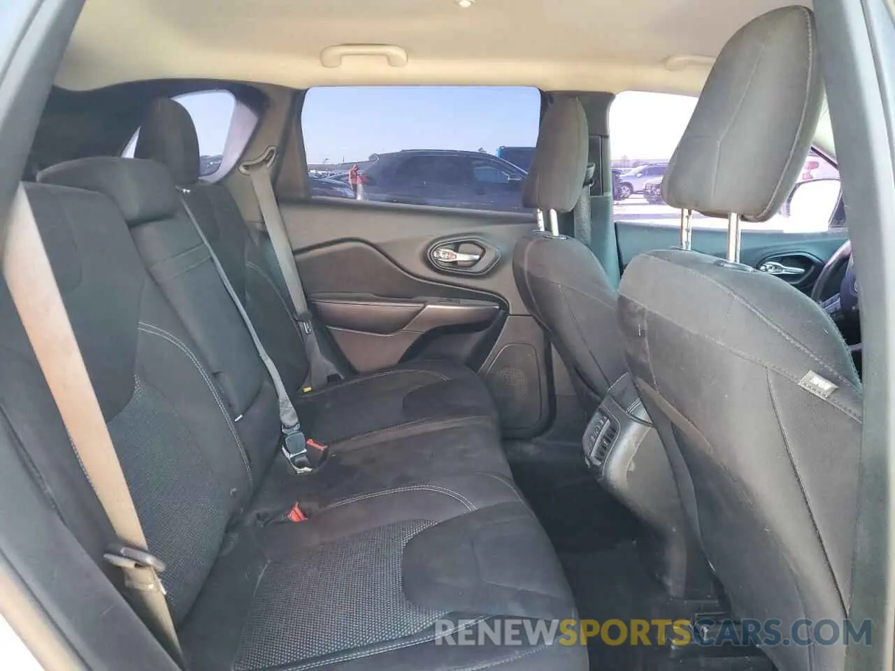 11 fotografías del automóvil dañado 1C4PJLCB6KD296812 JEEP GRAND CHER 2019