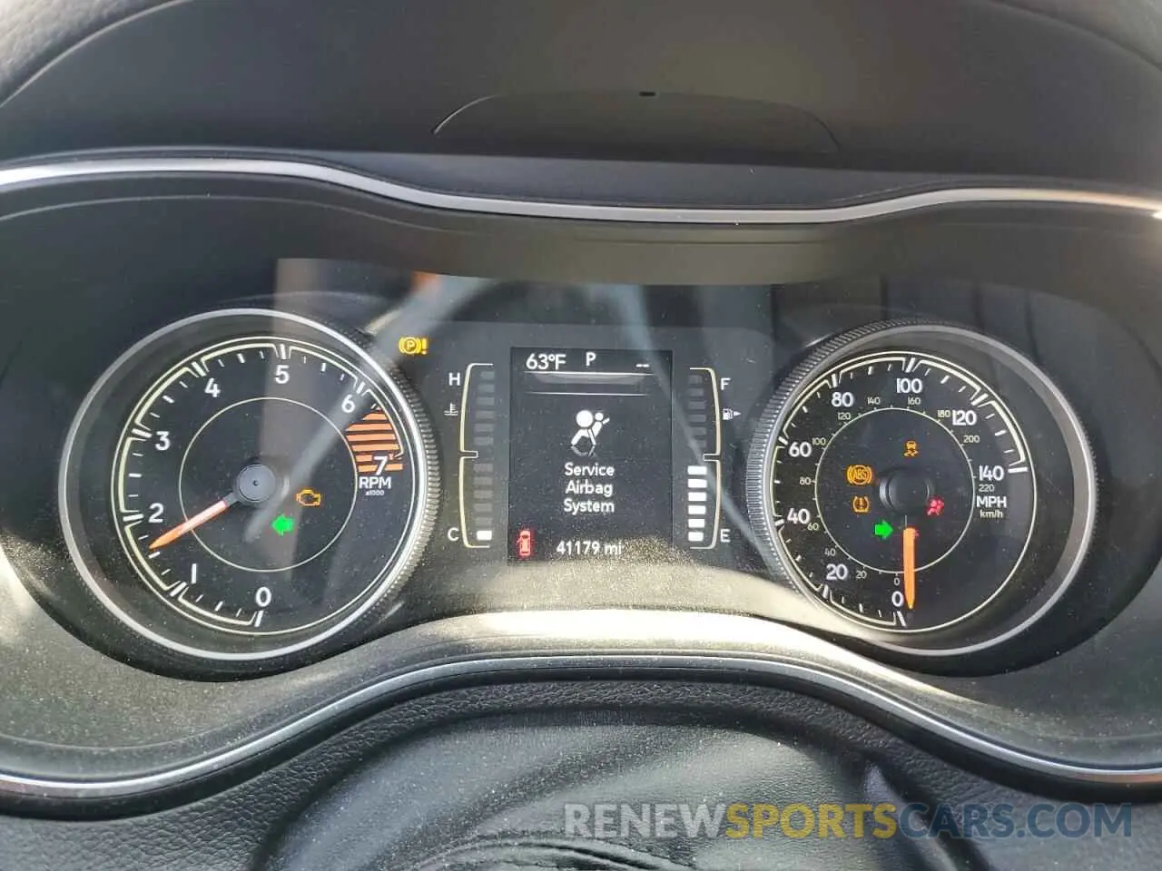 9 fotografías del automóvil dañado 1C4PJLCB6KD326276 JEEP GRAND CHER 2019