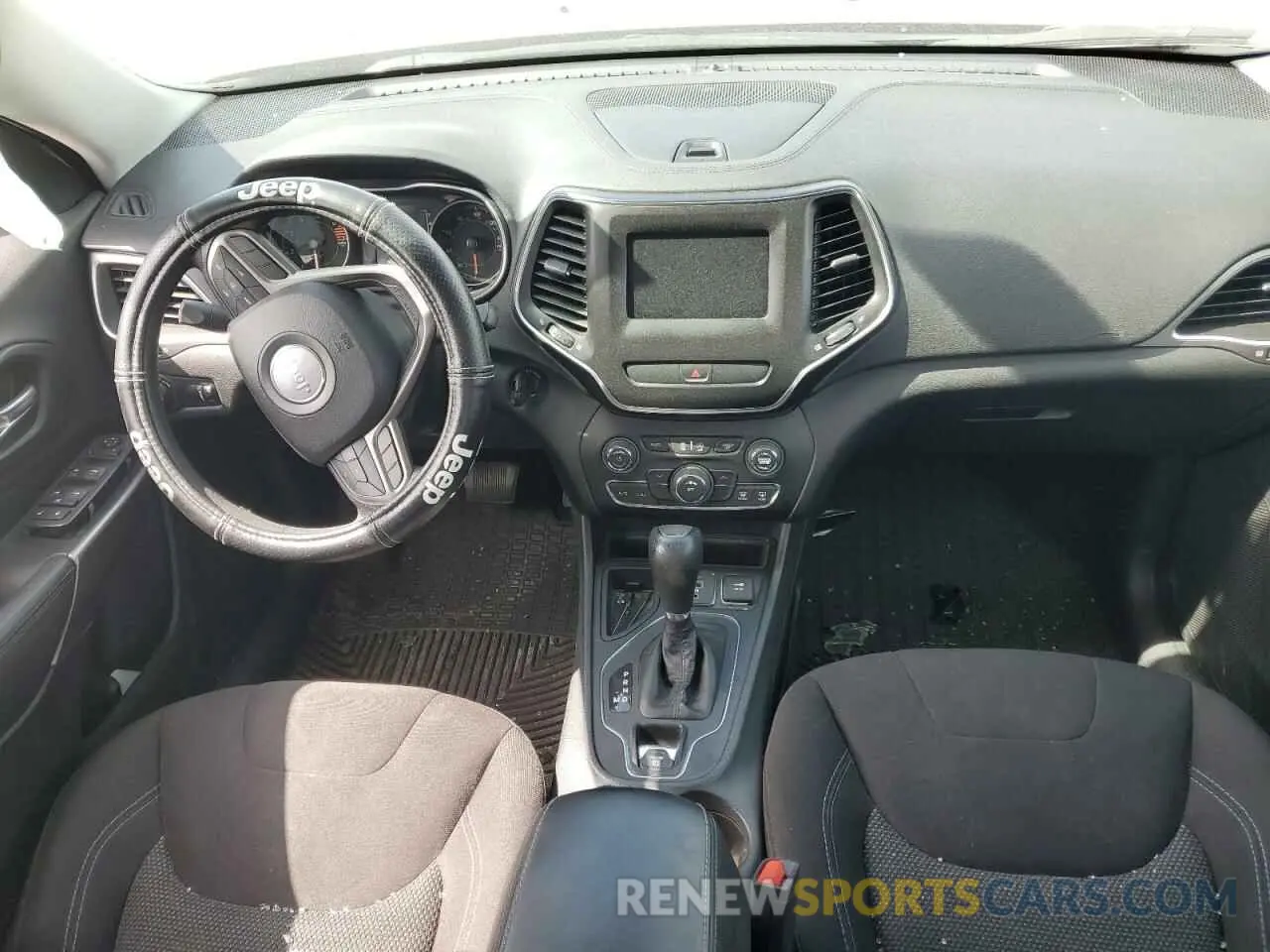 8 fotografías del automóvil dañado 1C4PJLCB8KD357724 JEEP GRAND CHER 2019