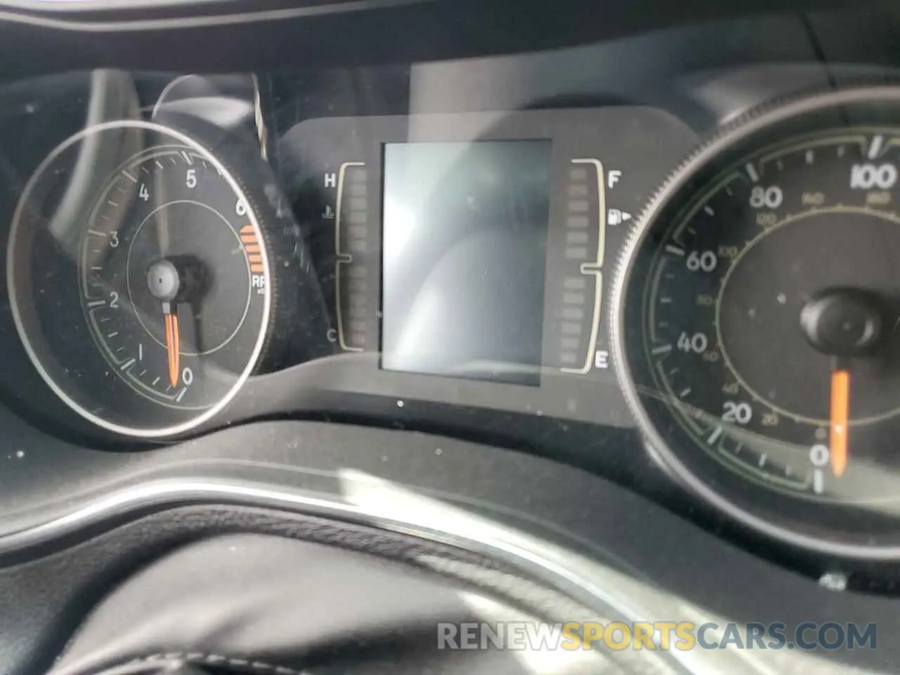 9 fotografías del automóvil dañado 1C4PJLCB8KD357724 JEEP GRAND CHER 2019