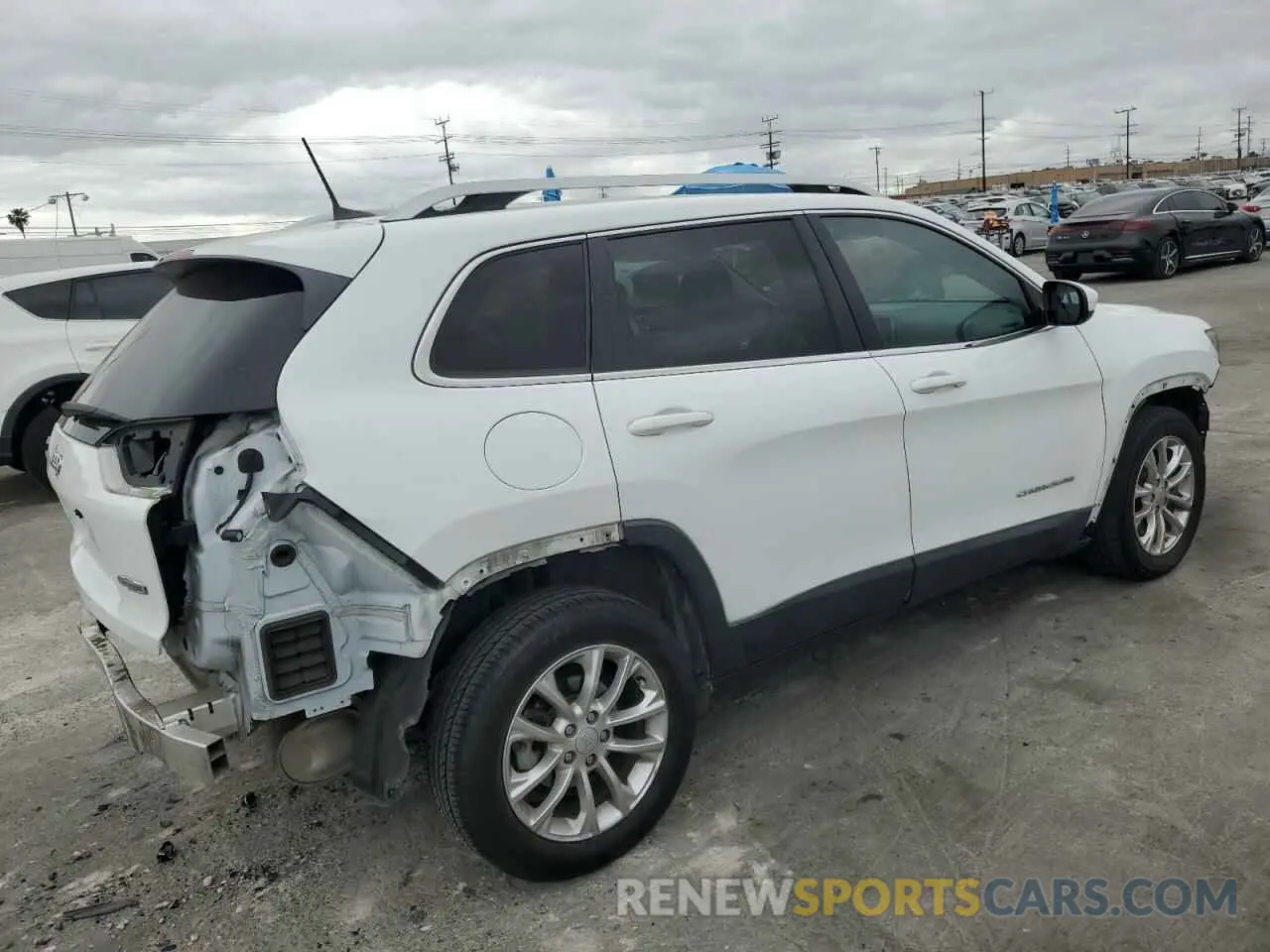 3 fotografías del automóvil dañado 1C4PJLCBXKD348507 JEEP GRAND CHER 2019