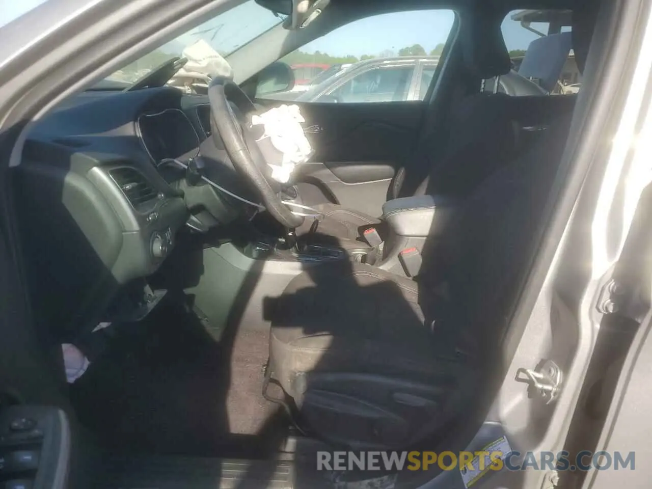 7 fotografías del automóvil dañado 1C4PJLCX4KD110812 JEEP GRAND CHER 2019