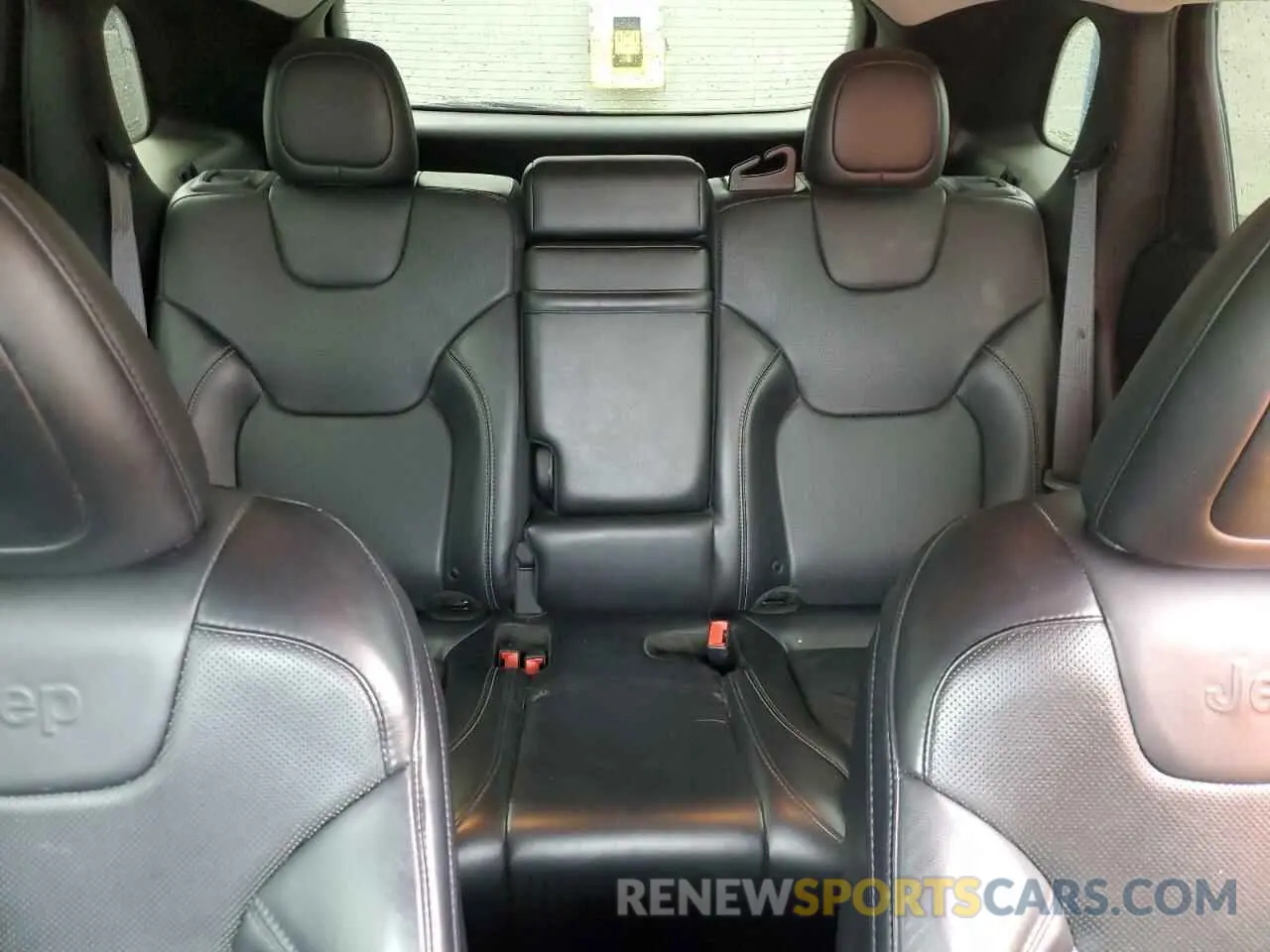 10 fotografías del automóvil dañado 1C4PJLDB4KD325321 JEEP GRAND CHER 2019