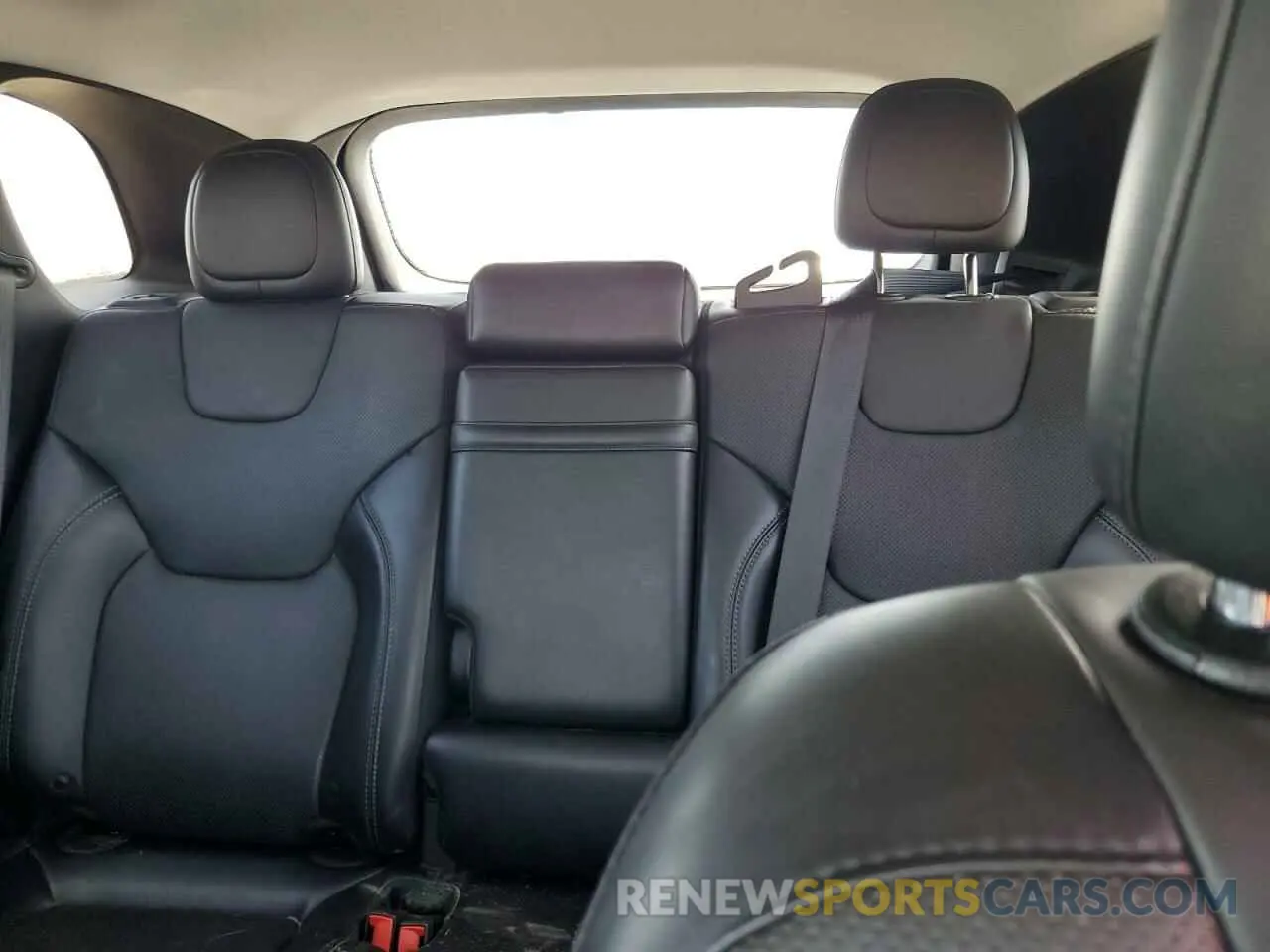 10 fotografías del automóvil dañado 1C4PJLDB7KD366154 JEEP GRAND CHER 2019