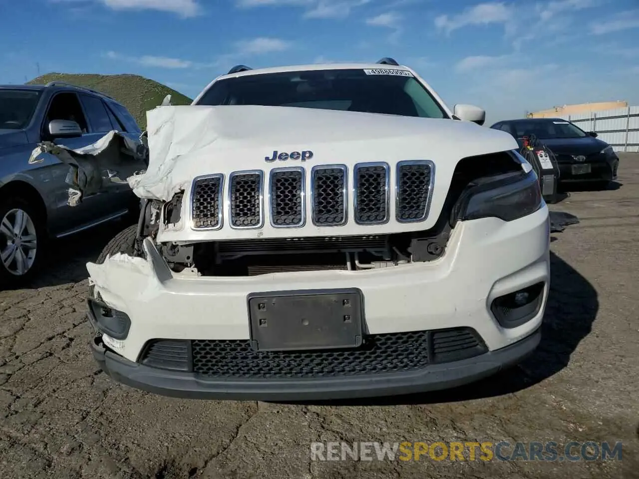 5 fotografías del automóvil dañado 1C4PJLLB0KD204366 JEEP GRAND CHER 2019