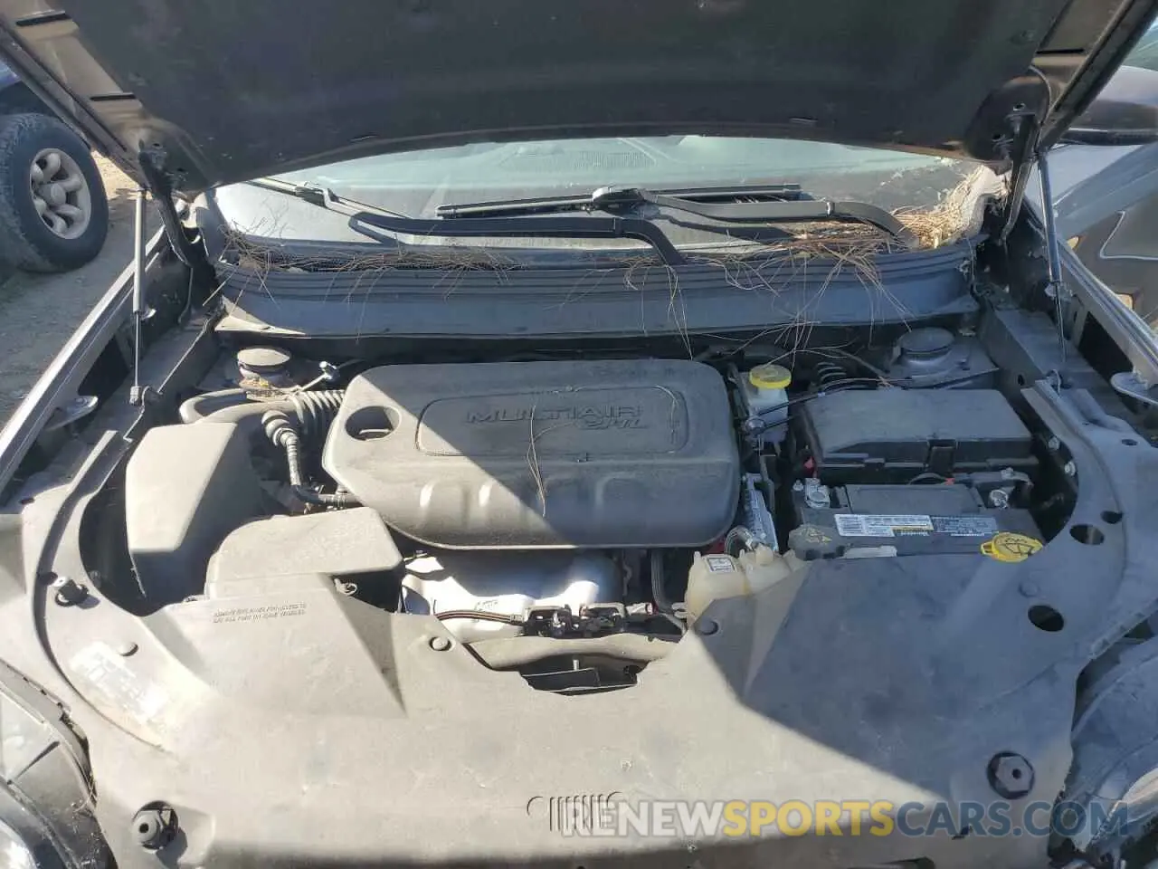 12 fotografías del automóvil dañado 1C4PJLLB2KD263662 JEEP GRAND CHER 2019