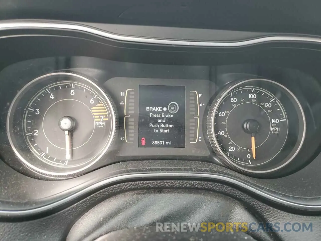9 fotografías del automóvil dañado 1C4PJLLB4KD383978 JEEP GRAND CHER 2019