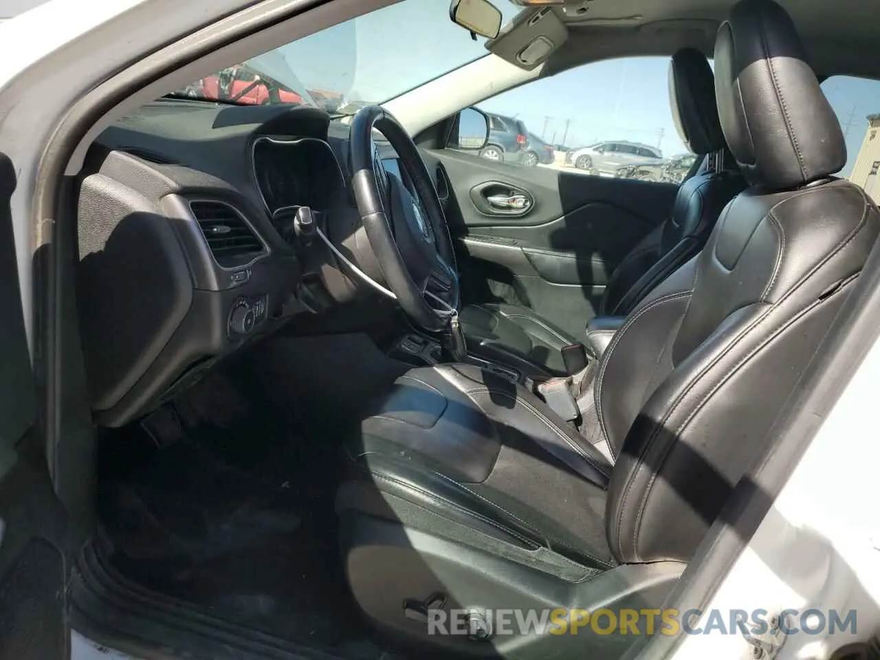 7 fotografías del automóvil dañado 1C4PJLLB6KD395873 JEEP GRAND CHER 2019