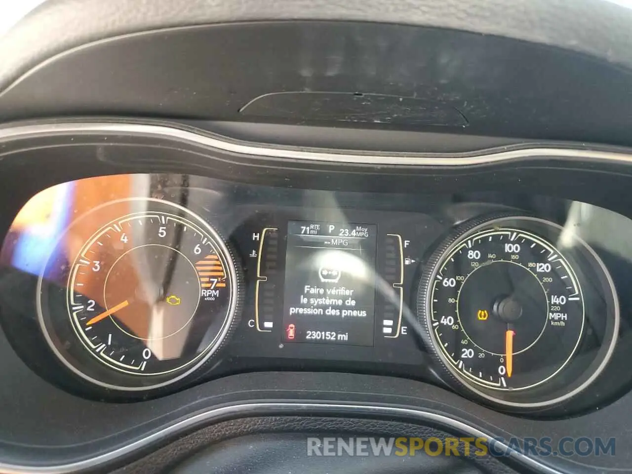 9 fotografías del automóvil dañado 1C4PJLLB6KD395873 JEEP GRAND CHER 2019