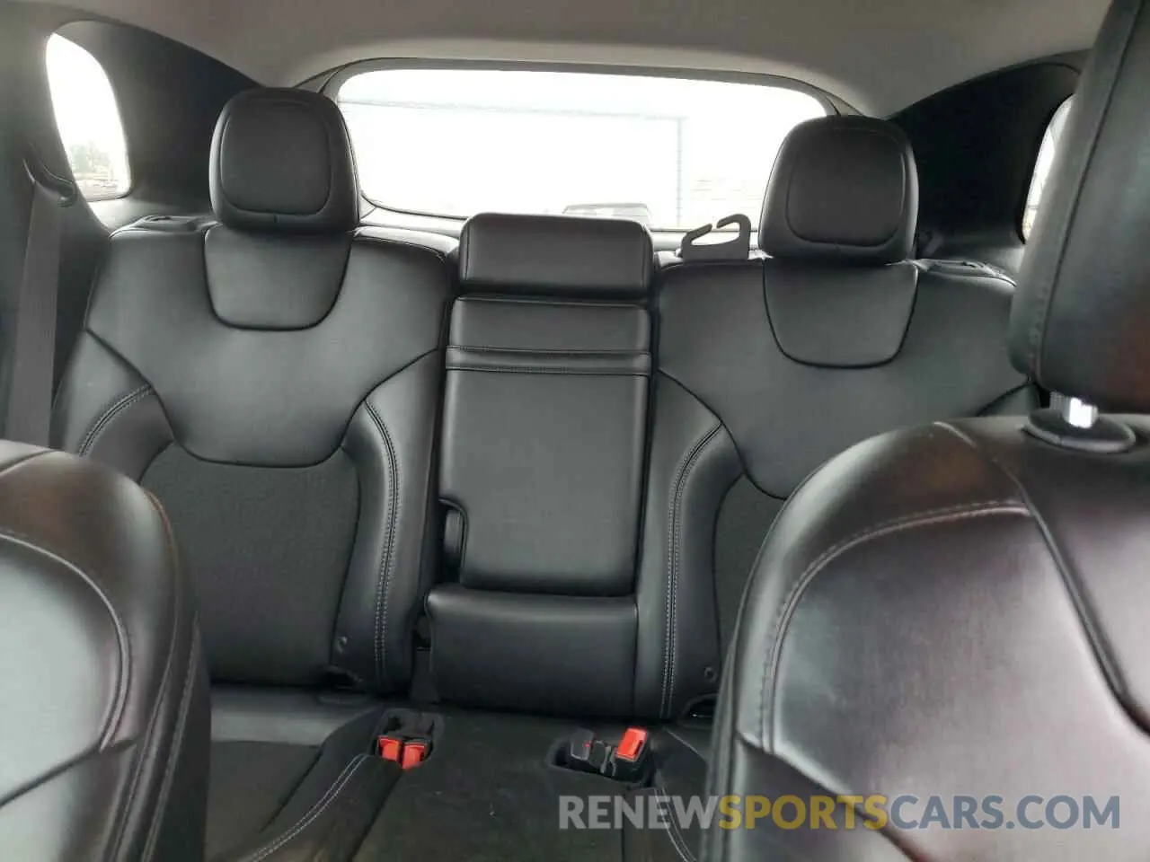 10 fotografías del automóvil dañado 1C4PJLLB7KD313178 JEEP GRAND CHER 2019