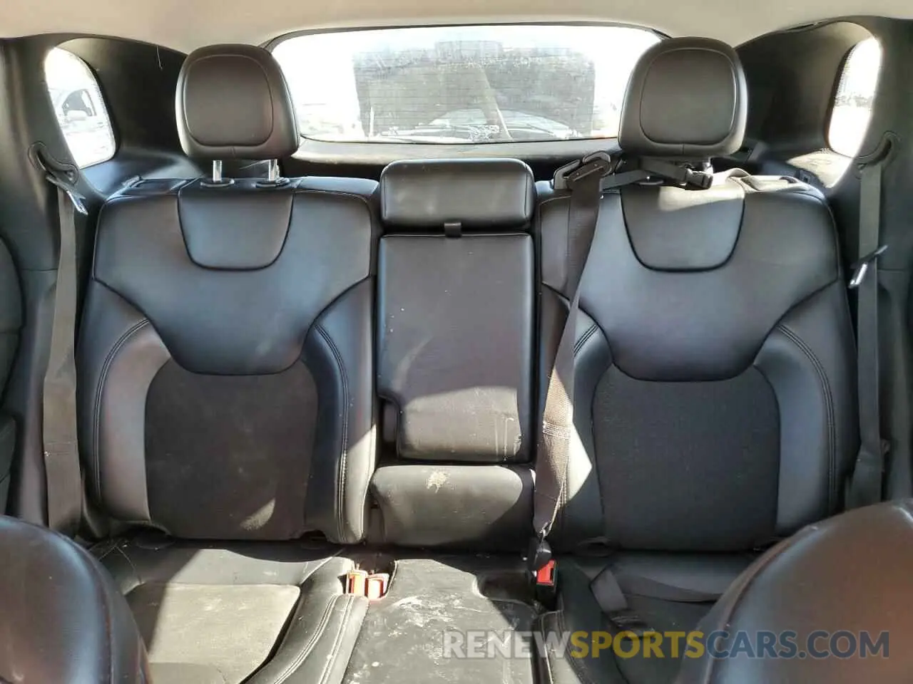10 fotografías del automóvil dañado 1C4PJLLB7KD478941 JEEP GRAND CHER 2019