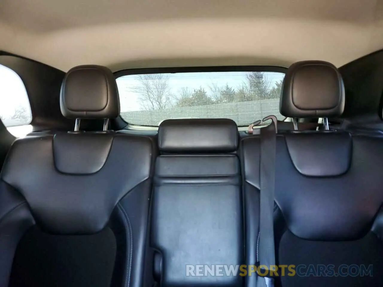 10 fotografías del automóvil dañado 1C4PJLLB9KD393325 JEEP GRAND CHER 2019
