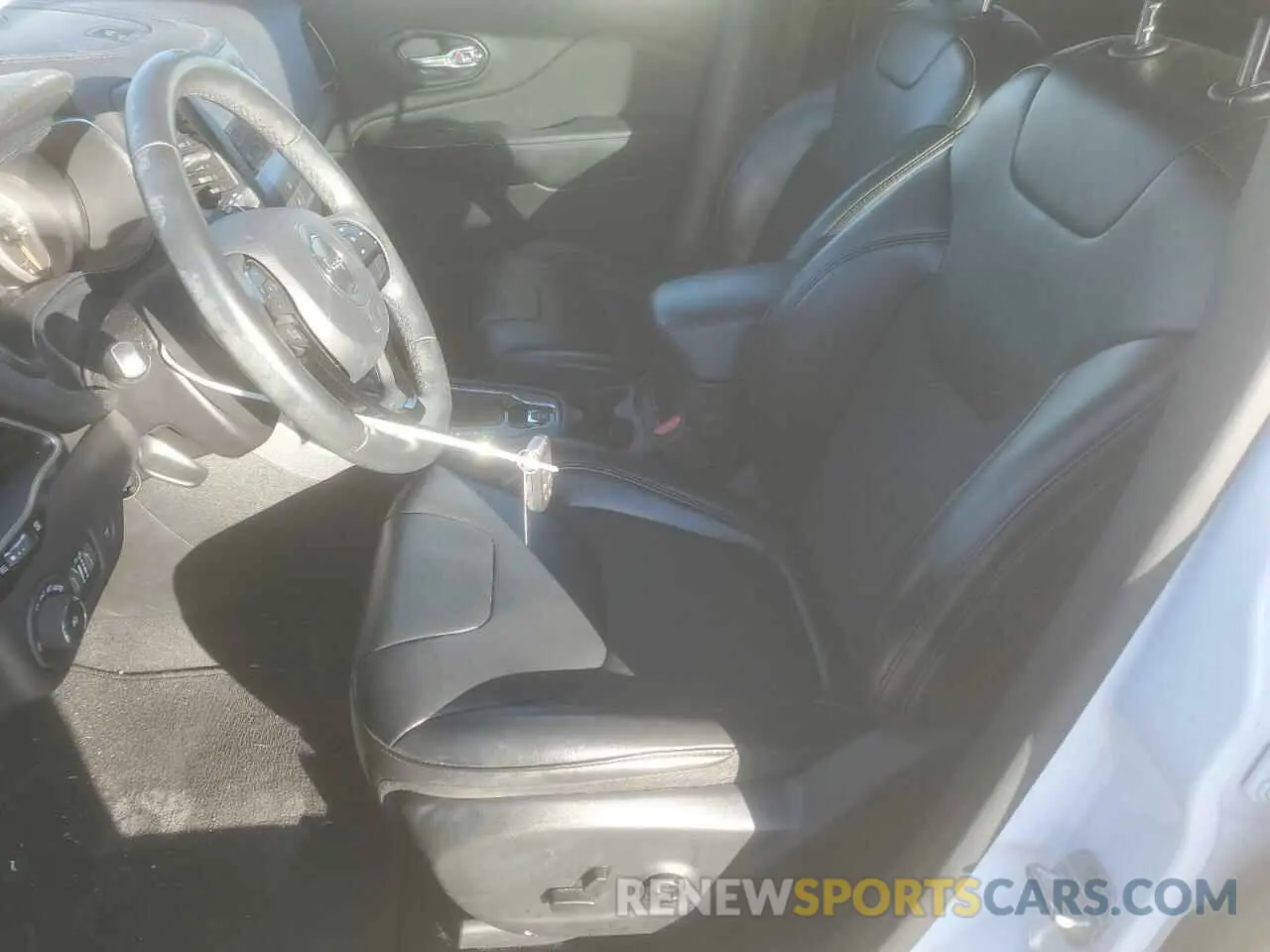 7 fotografías del automóvil dañado 1C4PJLLX5KD381586 JEEP GRAND CHER 2019