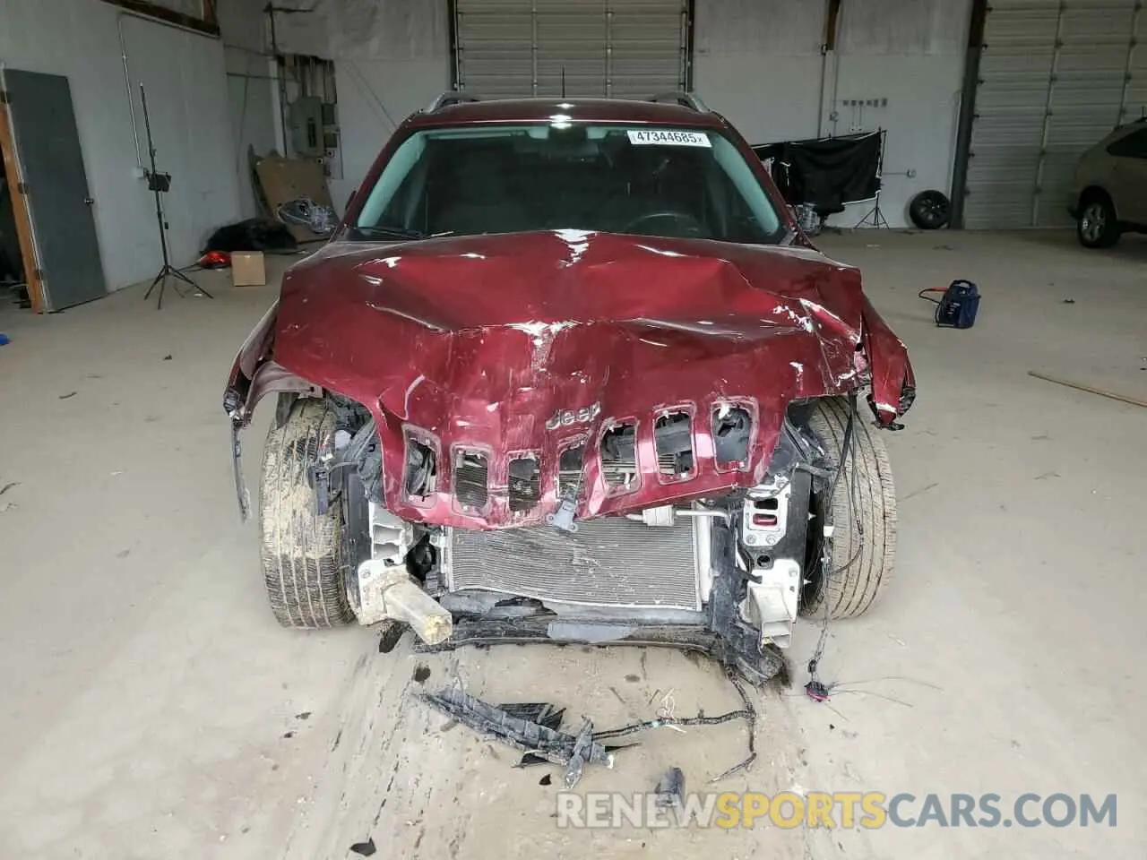 5 fotografías del automóvil dañado 1C4PJMCB1KD363063 JEEP GRAND CHER 2019