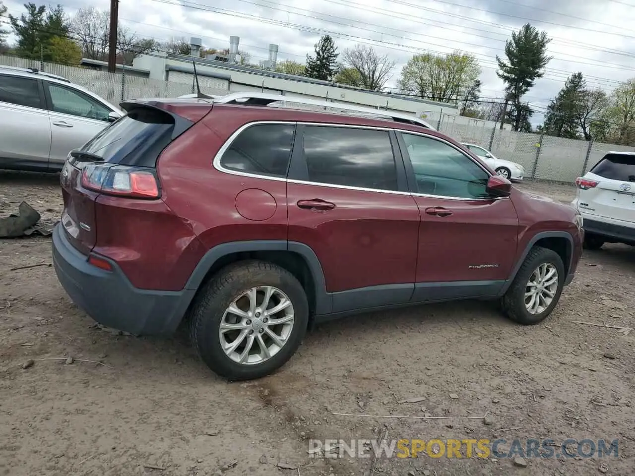 3 fotografías del automóvil dañado 1C4PJMCB7KD394821 JEEP GRAND CHER 2019