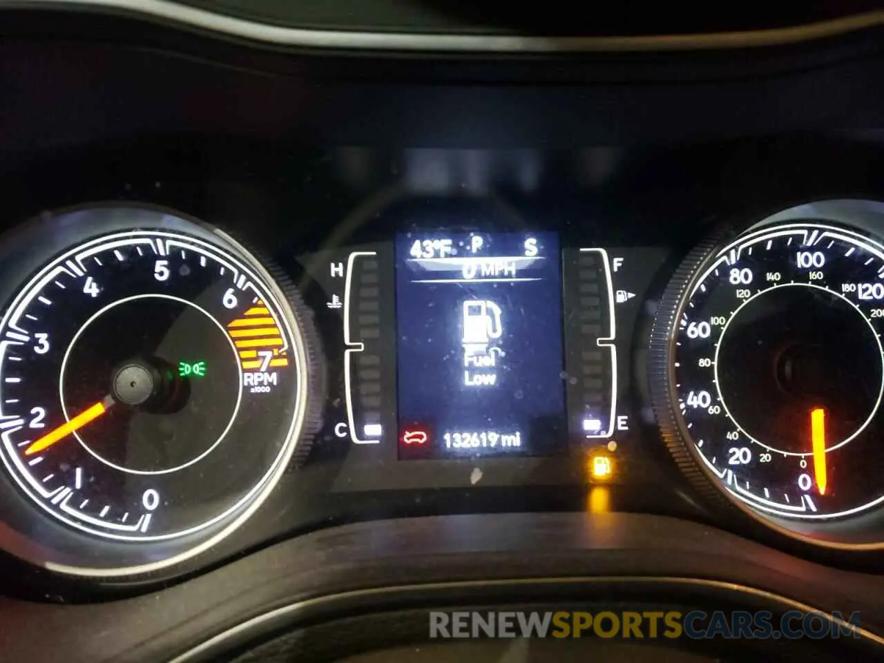 9 fotografías del automóvil dañado 1C4PJMCB9KD163855 JEEP GRAND CHER 2019