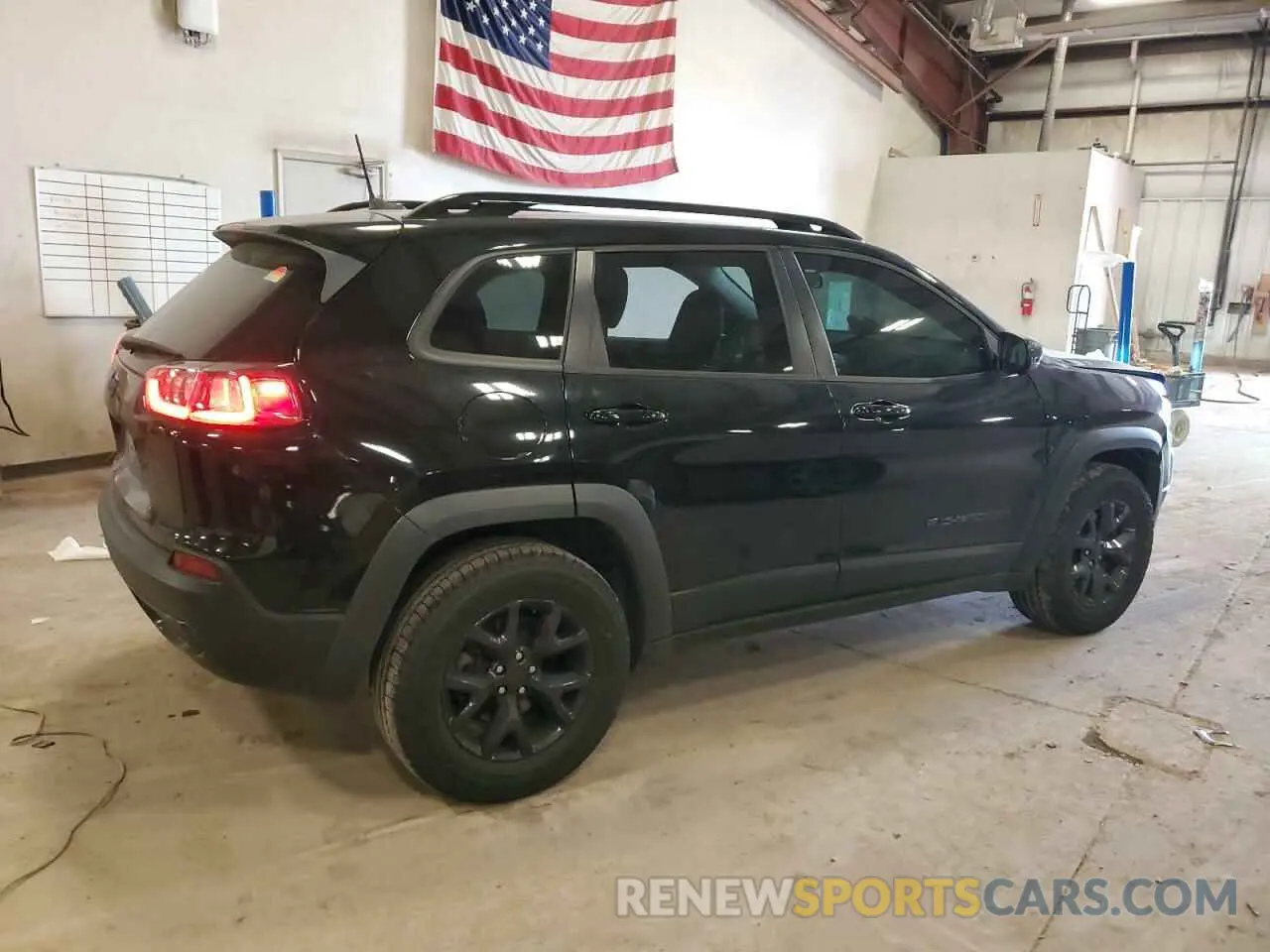 3 fotografías del automóvil dañado 1C4PJMCX2KD452975 JEEP GRAND CHER 2019