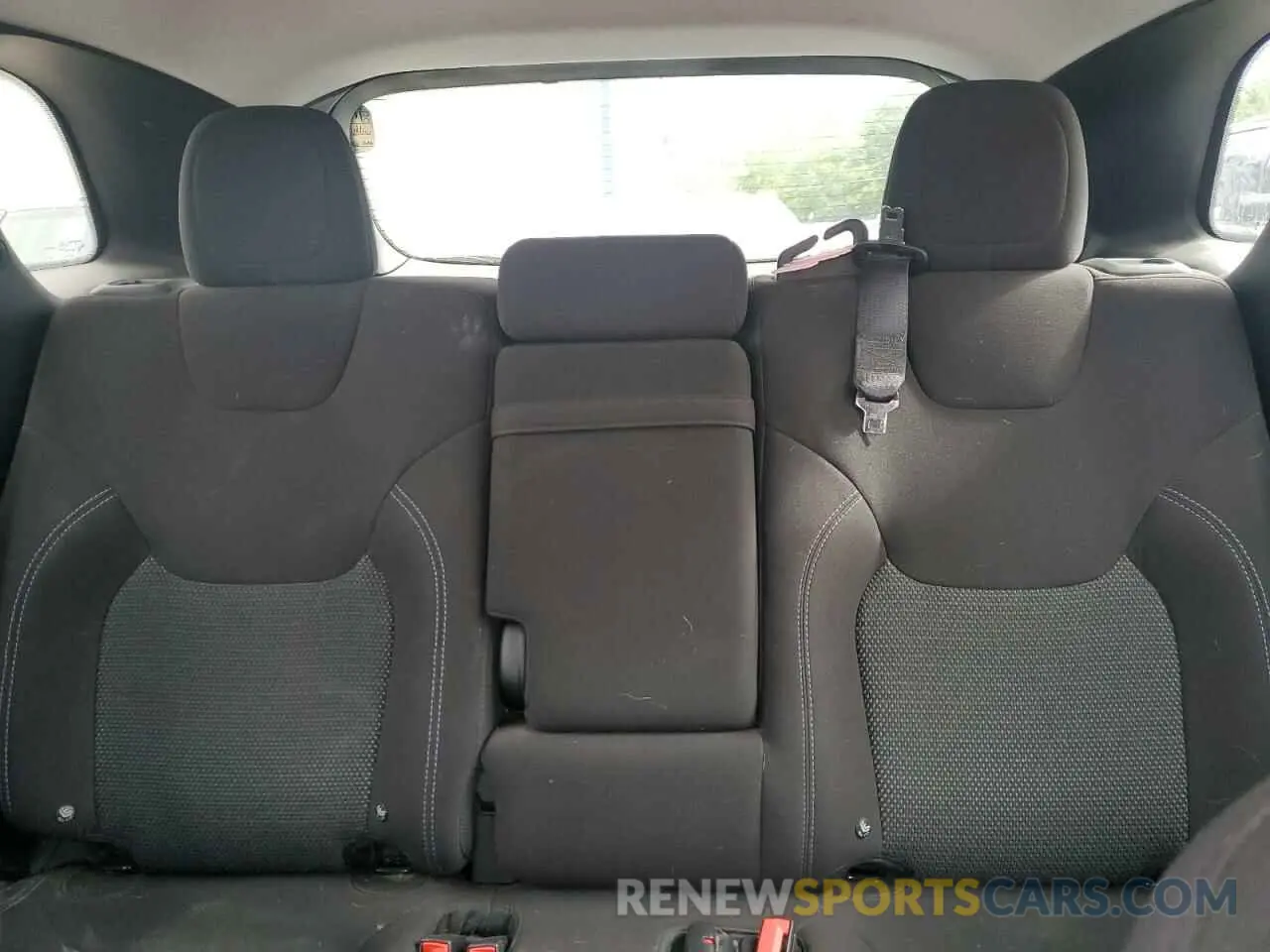 10 fotografías del automóvil dañado 1C4PJMCX4KD105115 JEEP GRAND CHER 2019