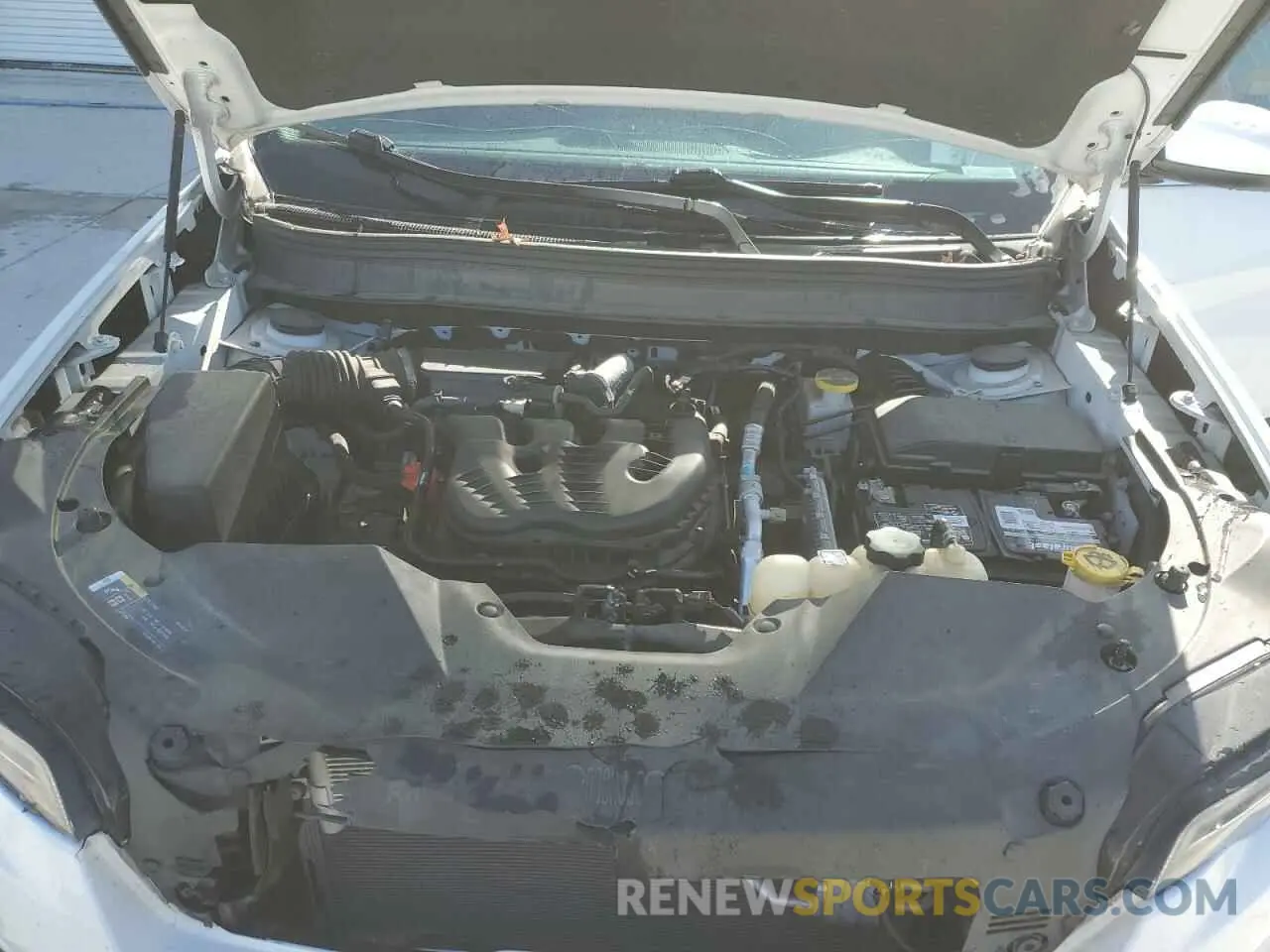 12 fotografías del automóvil dañado 1C4PJMCX4KD268329 JEEP GRAND CHER 2019