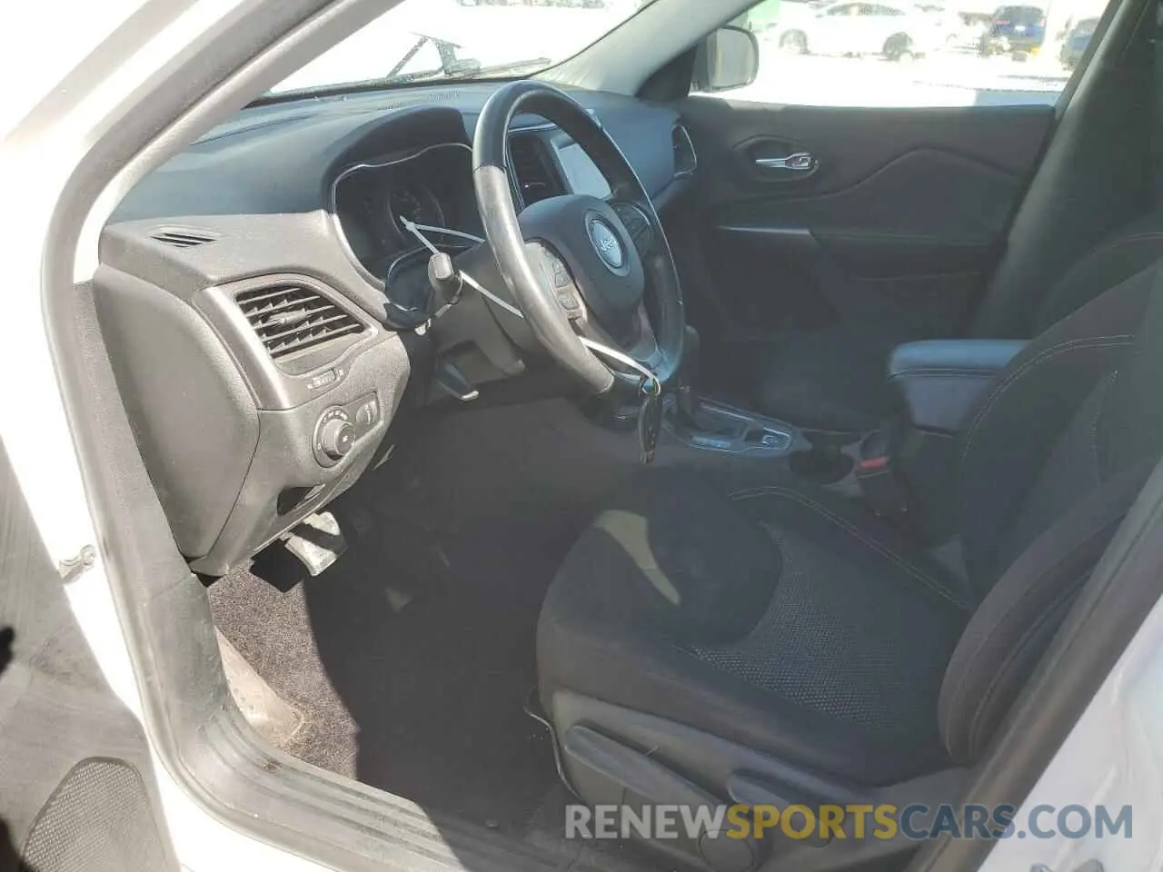 7 fotografías del automóvil dañado 1C4PJMCX4KD268329 JEEP GRAND CHER 2019