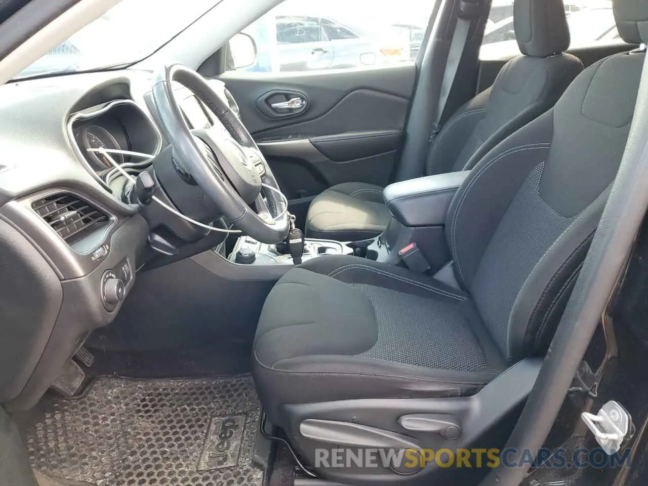 7 fotografías del automóvil dañado 1C4PJMCX8KD229789 JEEP GRAND CHER 2019