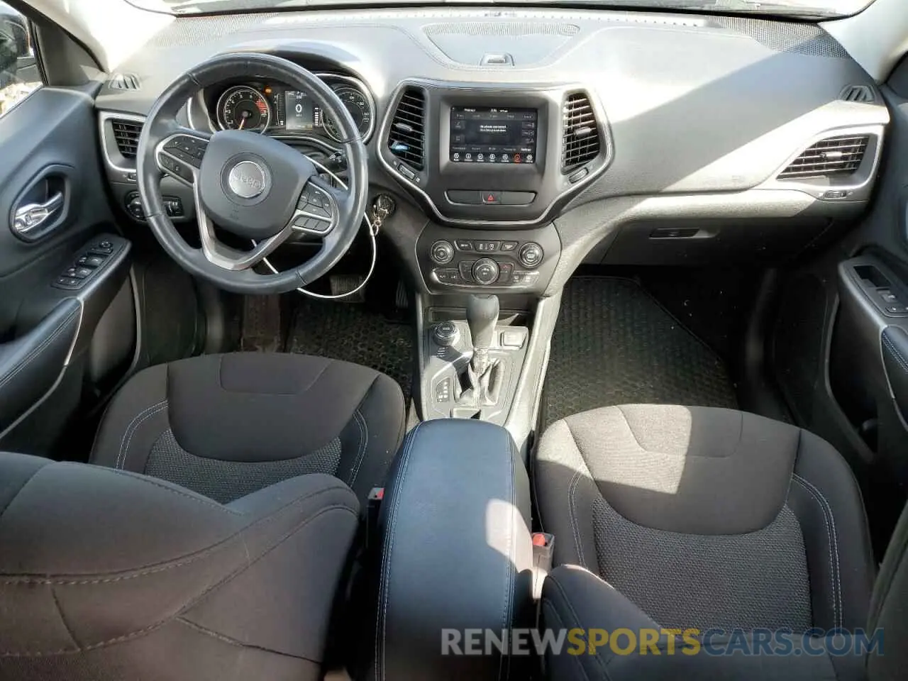 8 fotografías del automóvil dañado 1C4PJMCX8KD229789 JEEP GRAND CHER 2019
