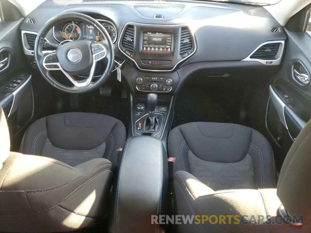 8 fotografías del automóvil dañado 1C4PJMCX8KD449014 JEEP GRAND CHER 2019