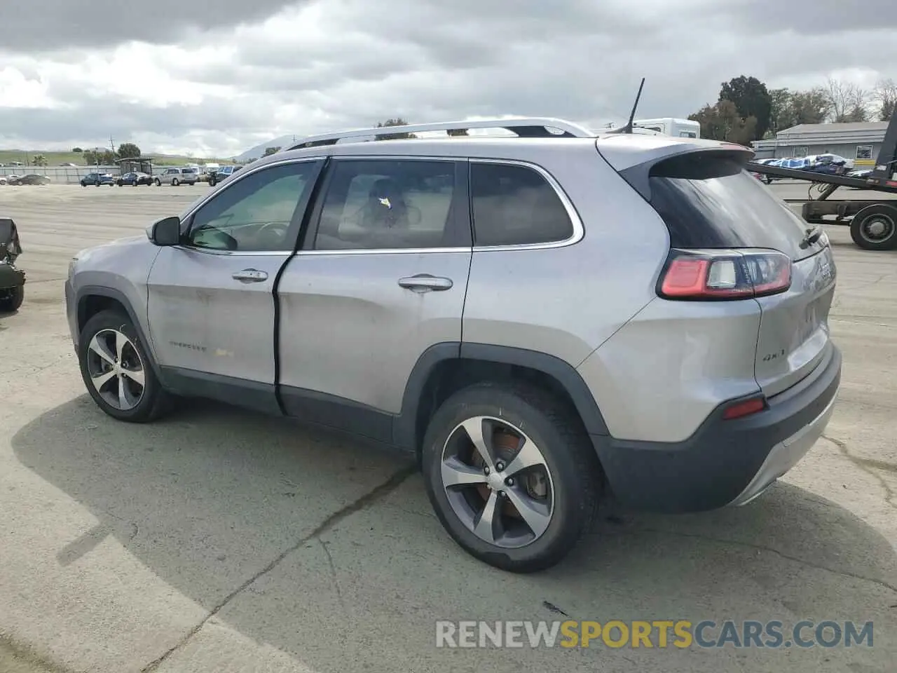 2 fotografías del automóvil dañado 1C4PJMDN6KD179374 JEEP GRAND CHER 2019