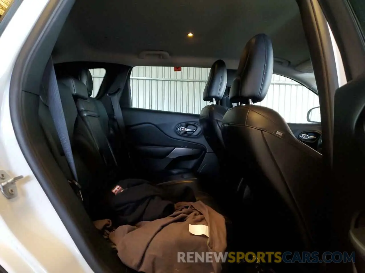 11 fotografías del automóvil dañado 1C4PJMDN8KD143069 JEEP GRAND CHER 2019
