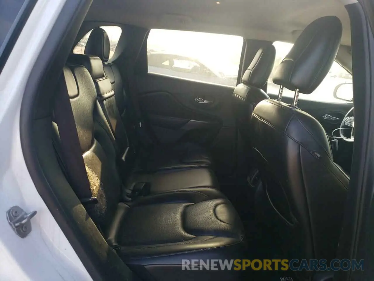 11 fotografías del automóvil dañado 1C4PJMDN8KD180610 JEEP GRAND CHER 2019