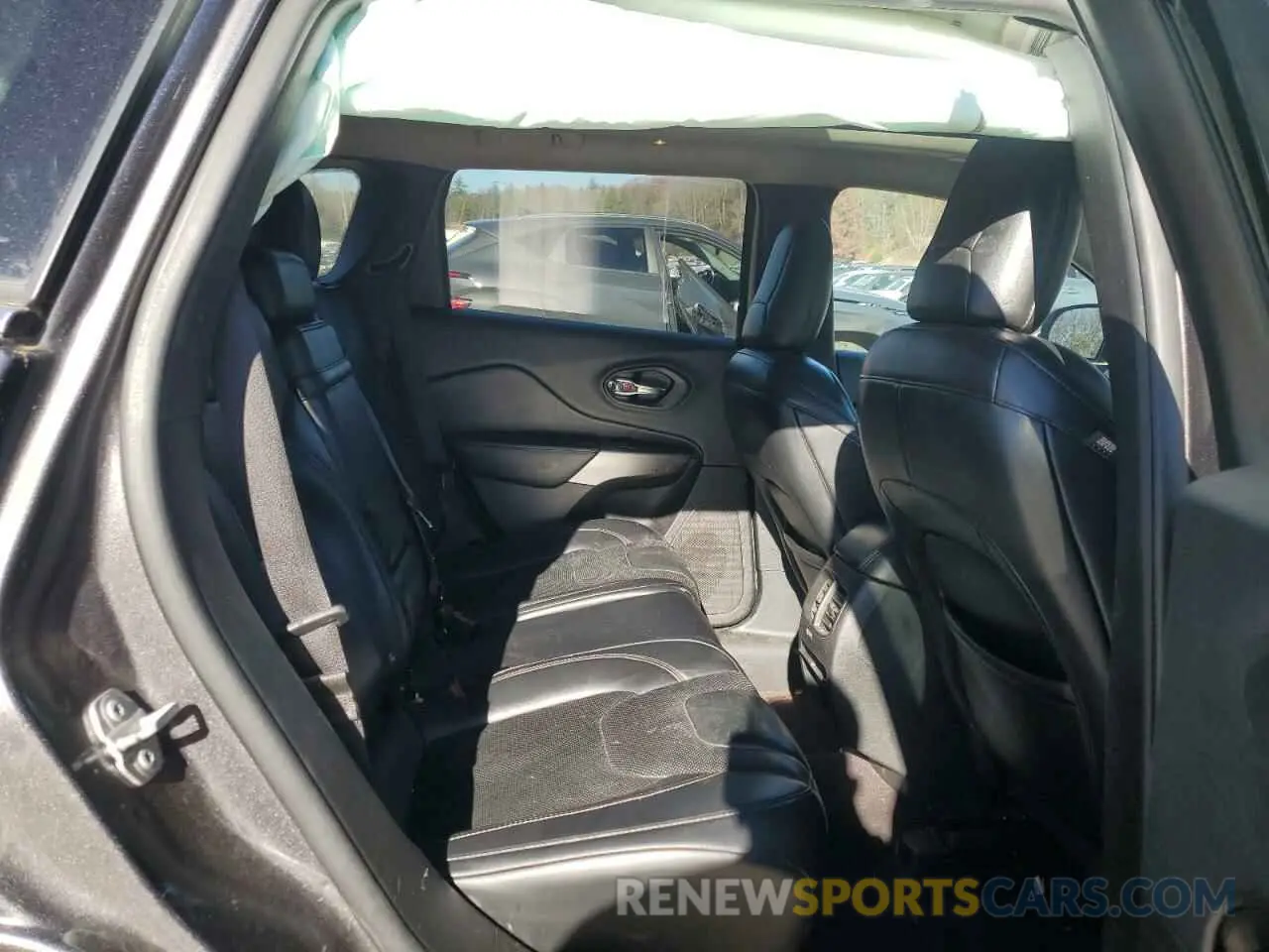 10 fotografías del automóvil dañado 1C4PJMDN9KD168515 JEEP GRAND CHER 2019