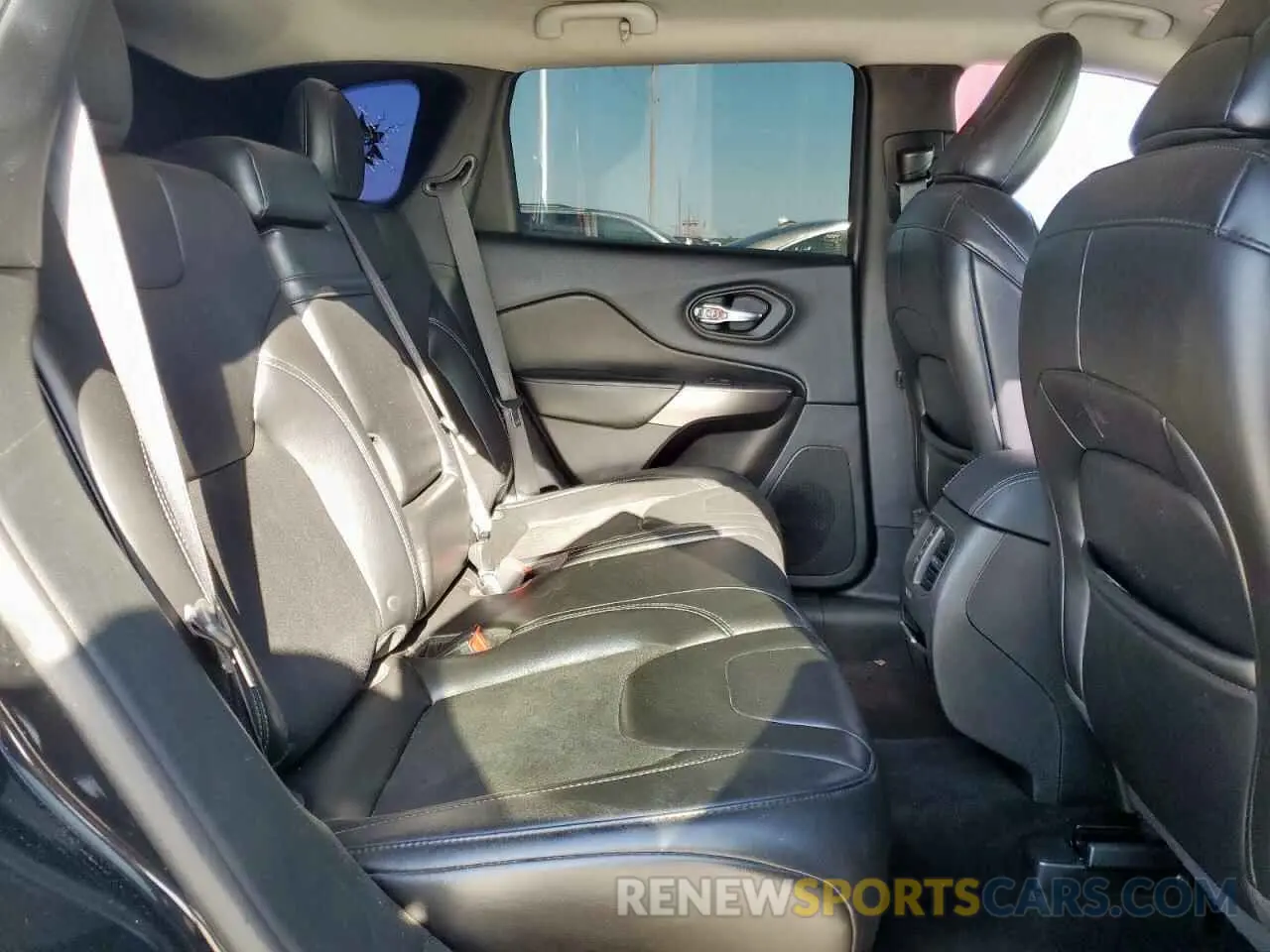 11 fotografías del automóvil dañado 1C4PJMLB0KD273628 JEEP GRAND CHER 2019