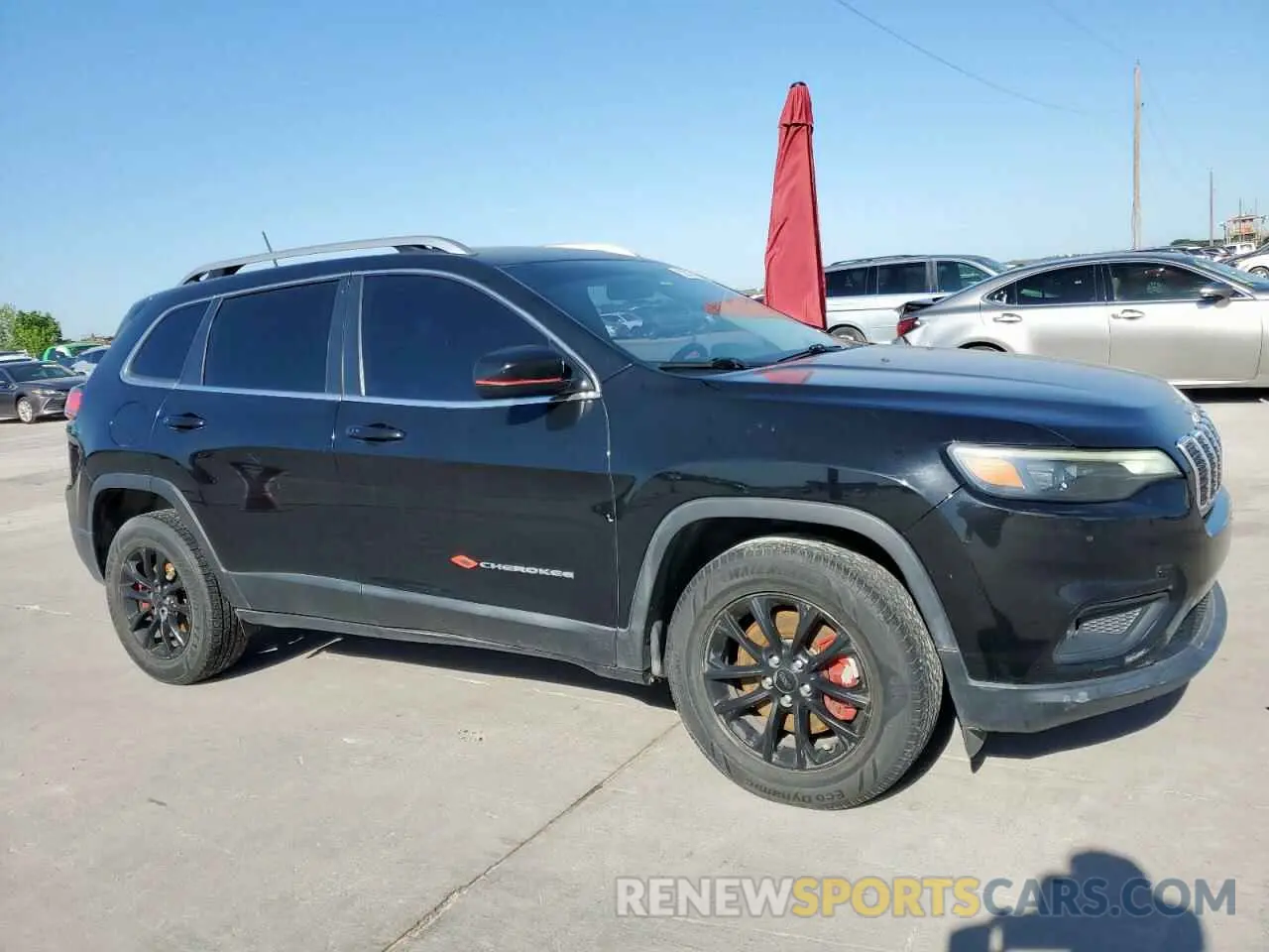 4 fotografías del automóvil dañado 1C4PJMLB0KD273628 JEEP GRAND CHER 2019