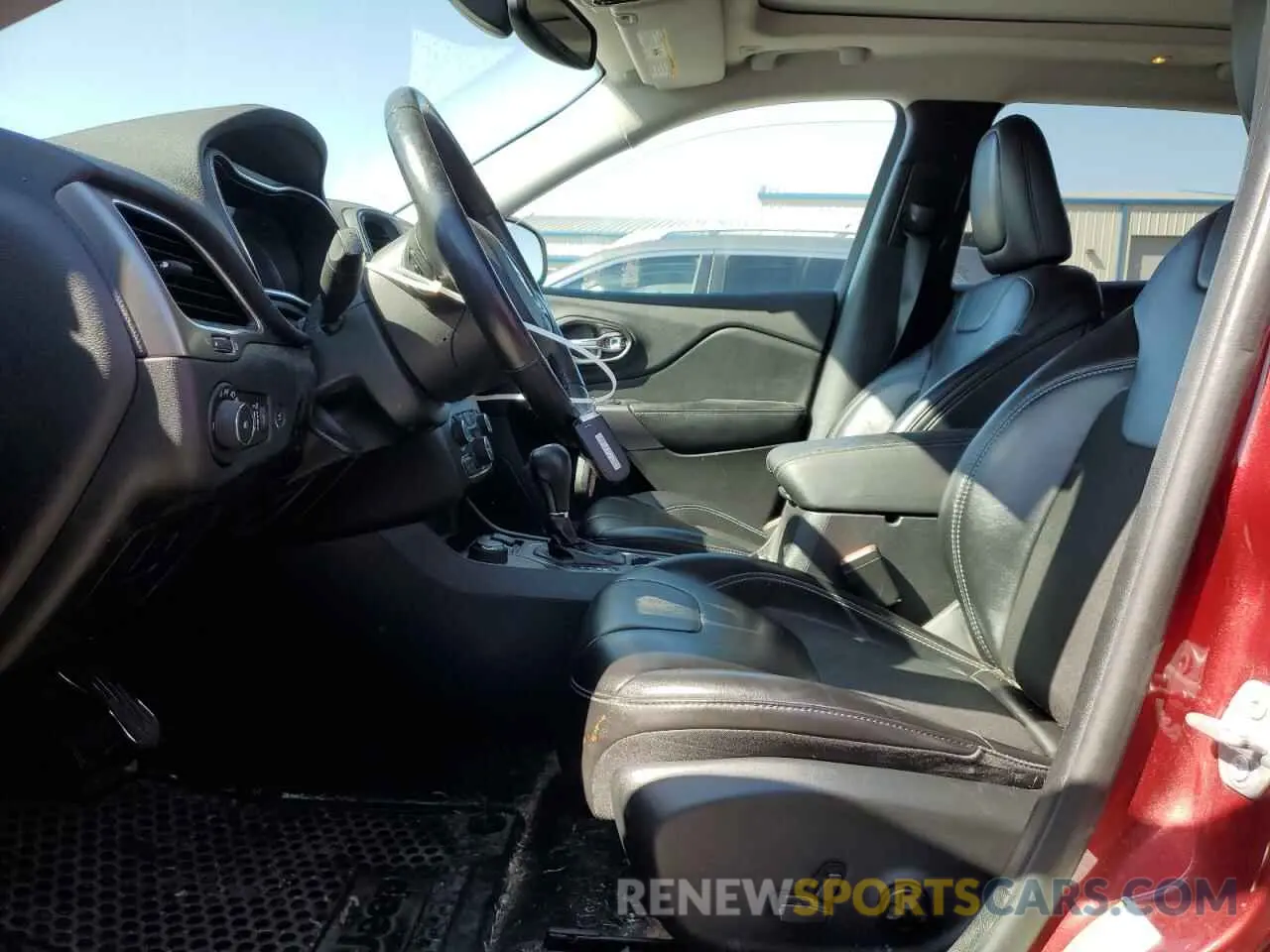 7 fotografías del automóvil dañado 1C4PJMLB4KD126146 JEEP GRAND CHER 2019