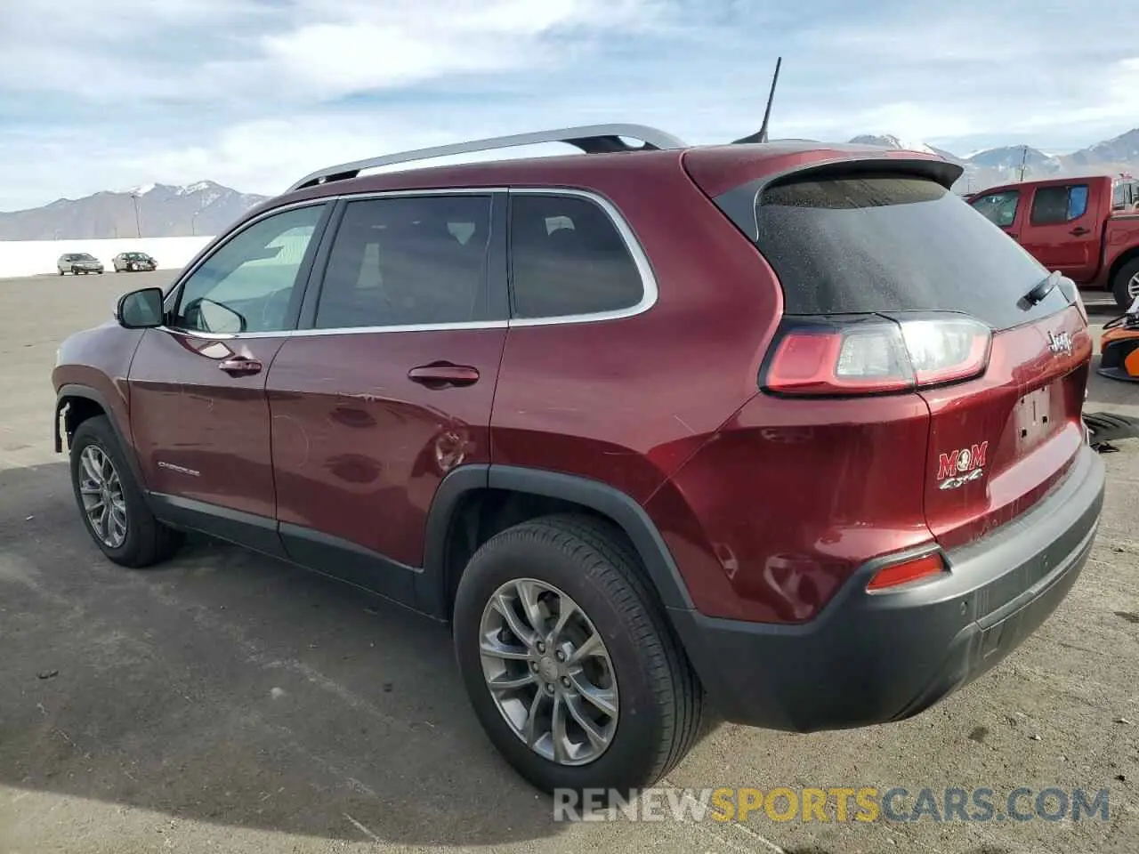 2 fotografías del automóvil dañado 1C4PJMLB4KD477946 JEEP GRAND CHER 2019